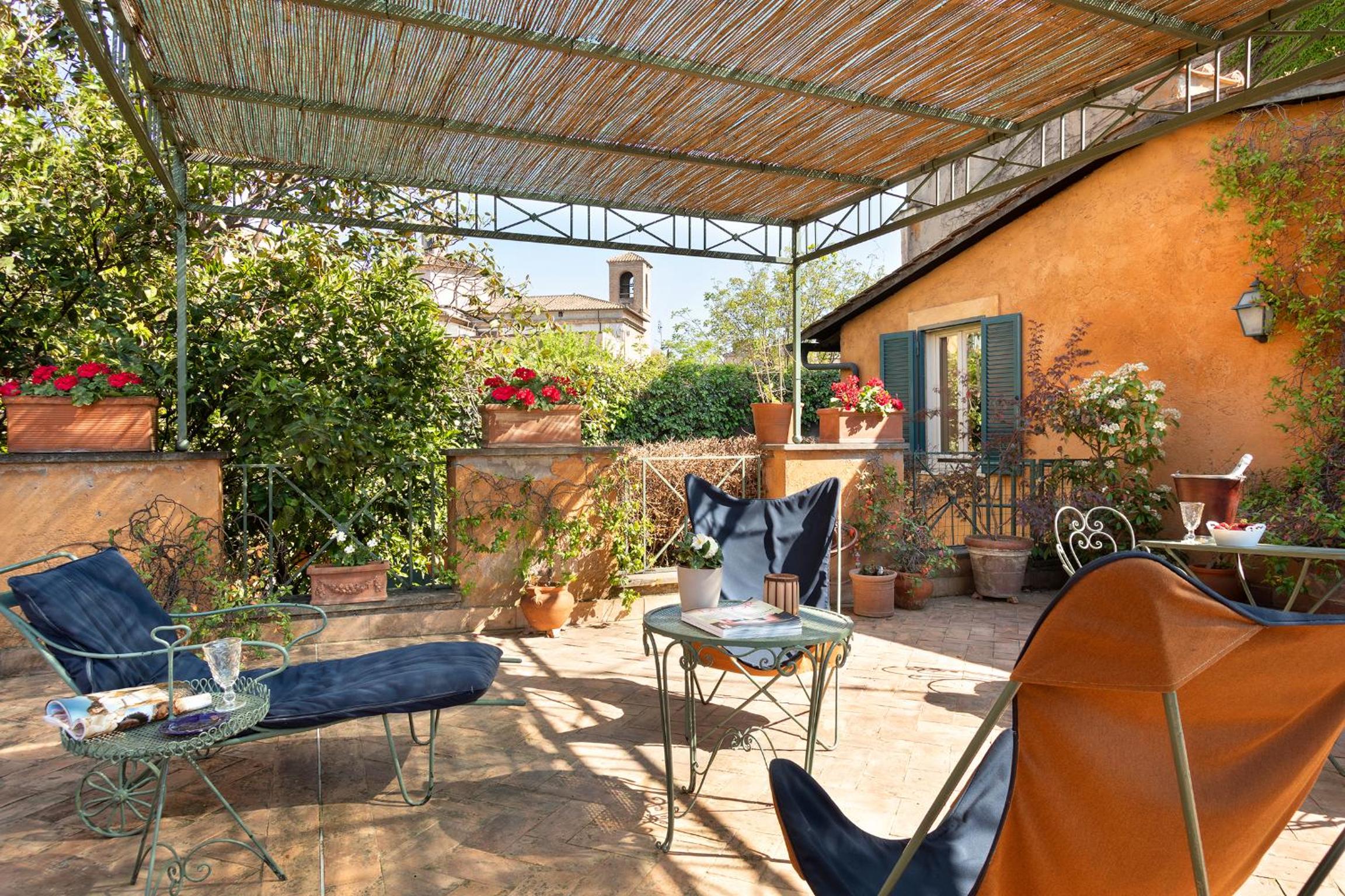 Deluxe Double or Twin Room with Terrace photo 2