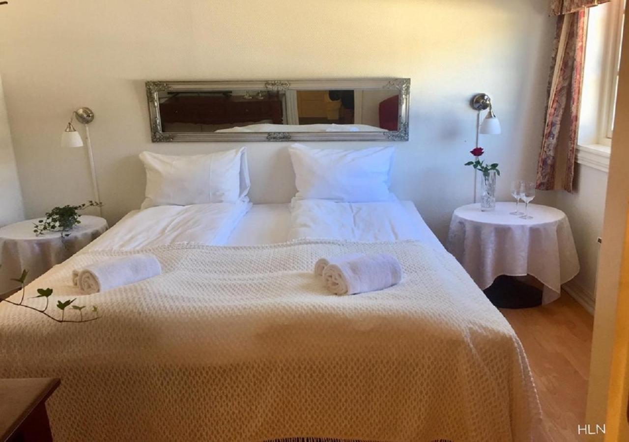 Double Room - Photo 9
