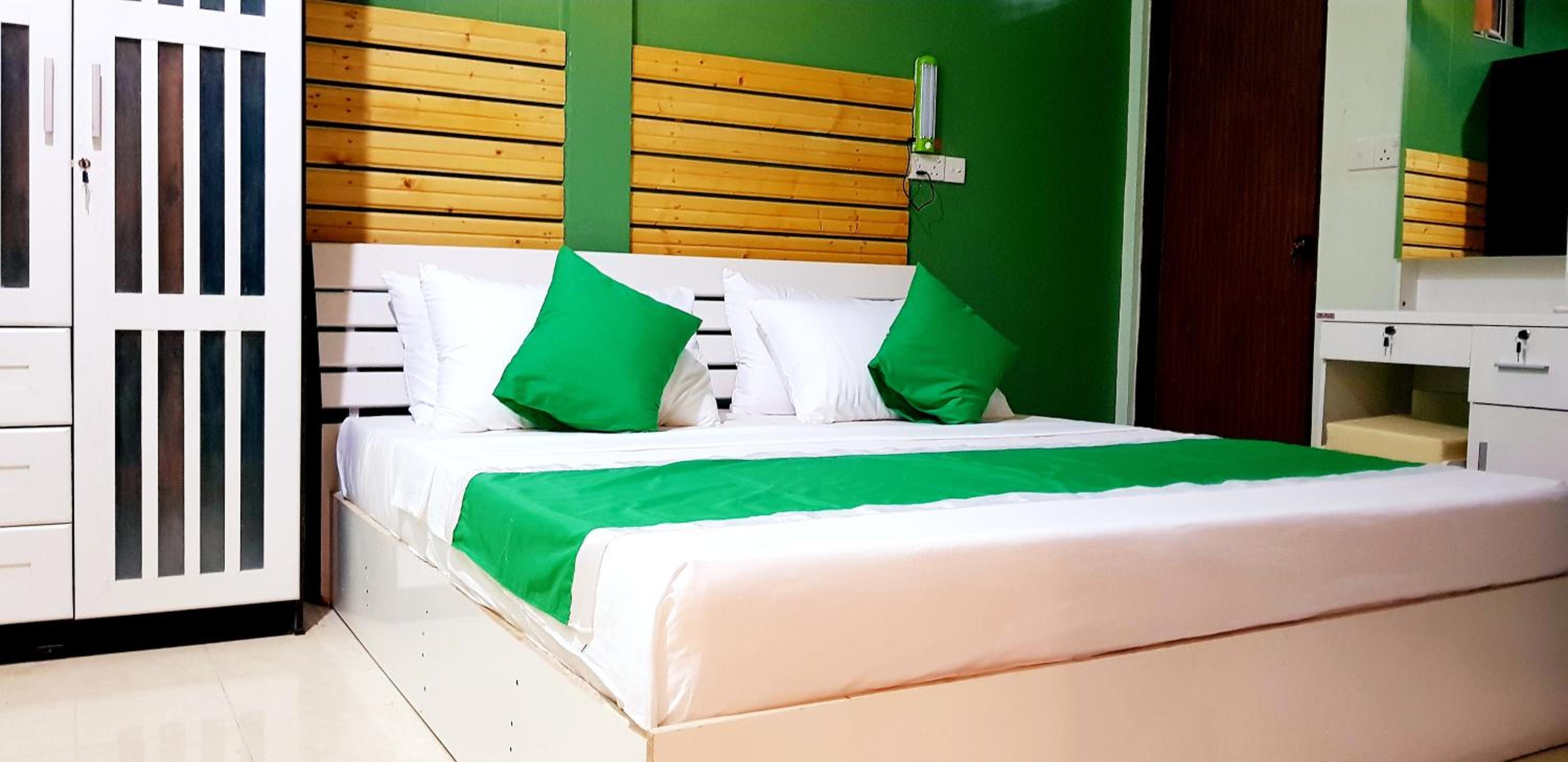 Double Room - Photo 2