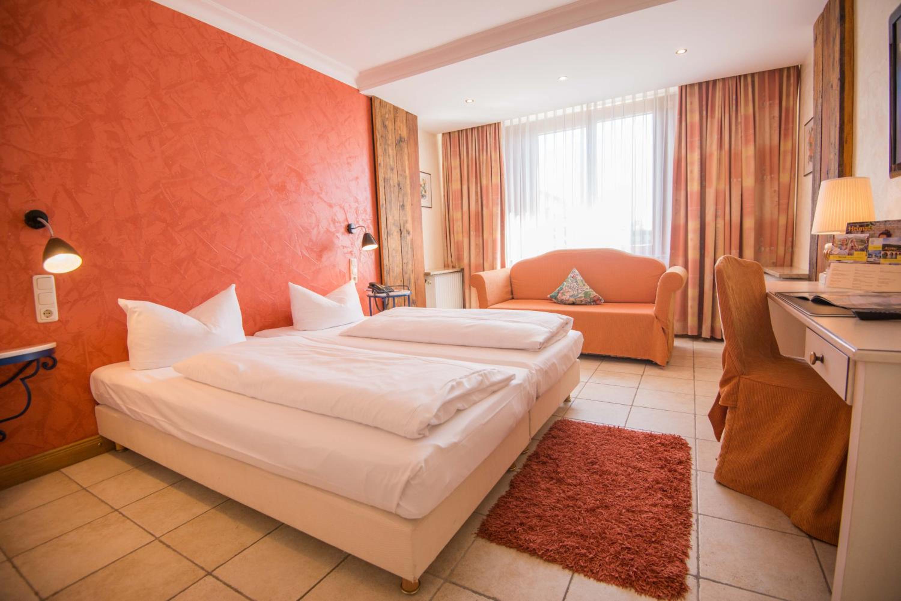 Standard Double Room - Photo 3