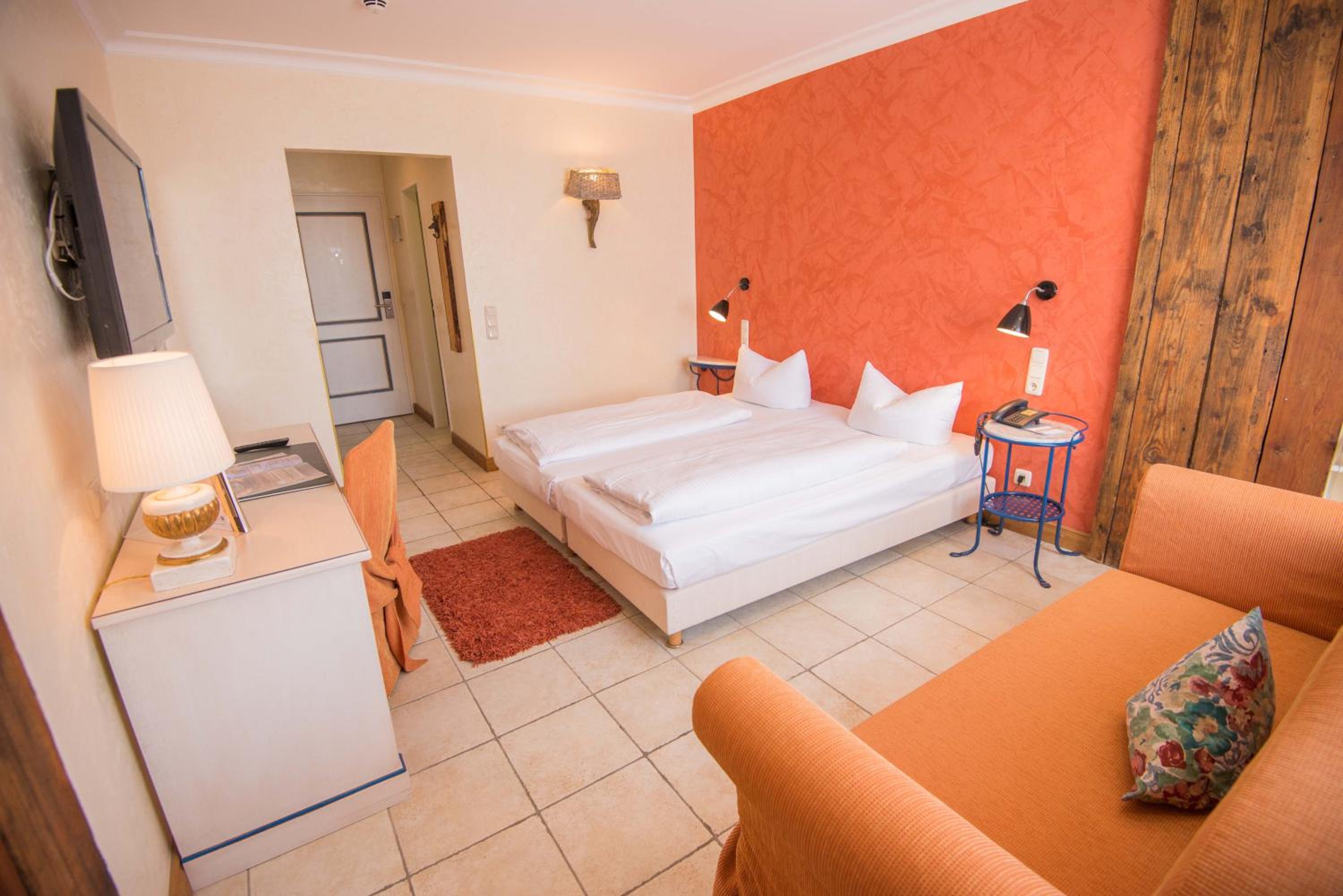Standard Double Room - Photo 1