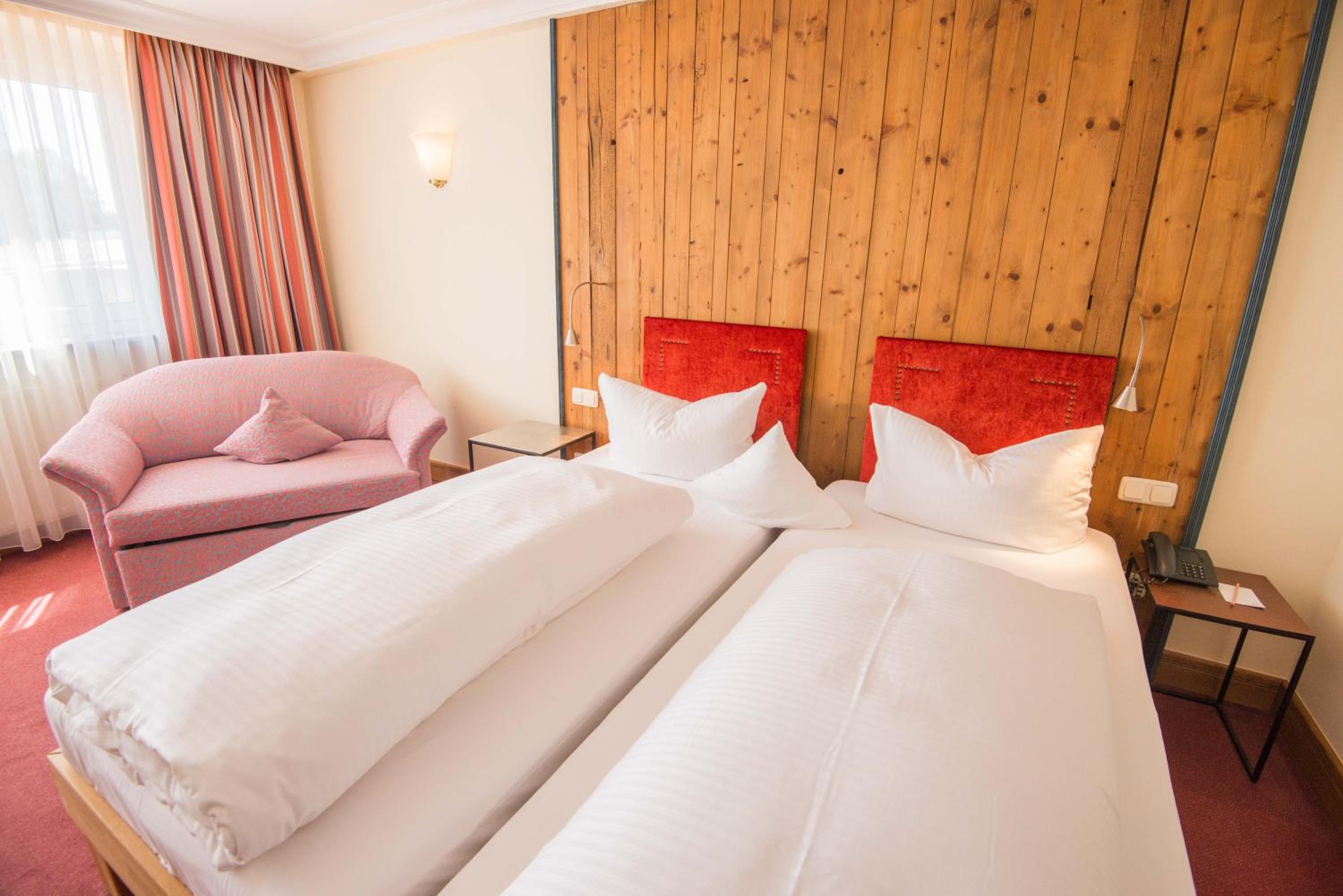 Bavarian Country-Style Double Room - Photo 9