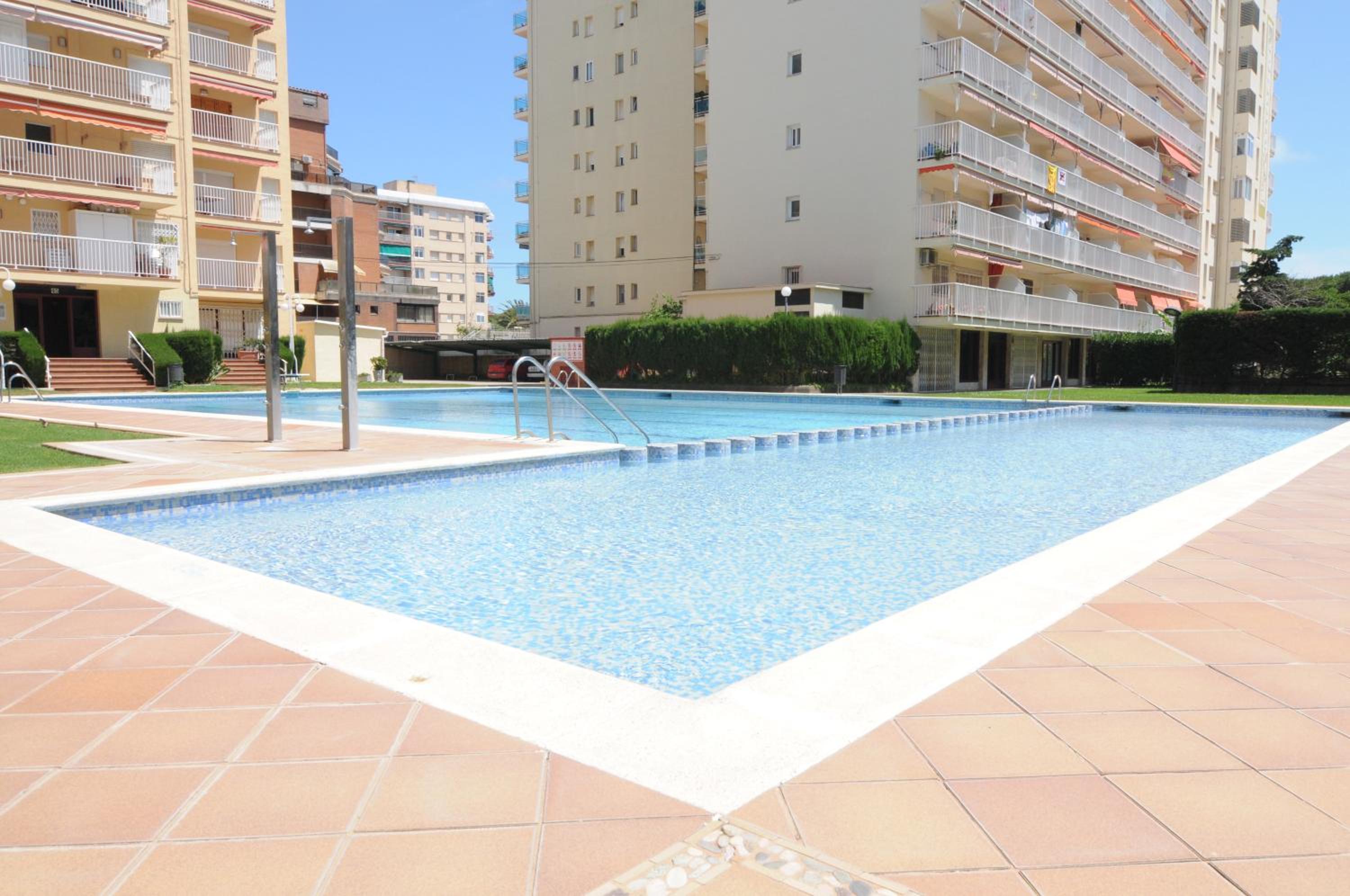 Apartment with Pool View  photo 3