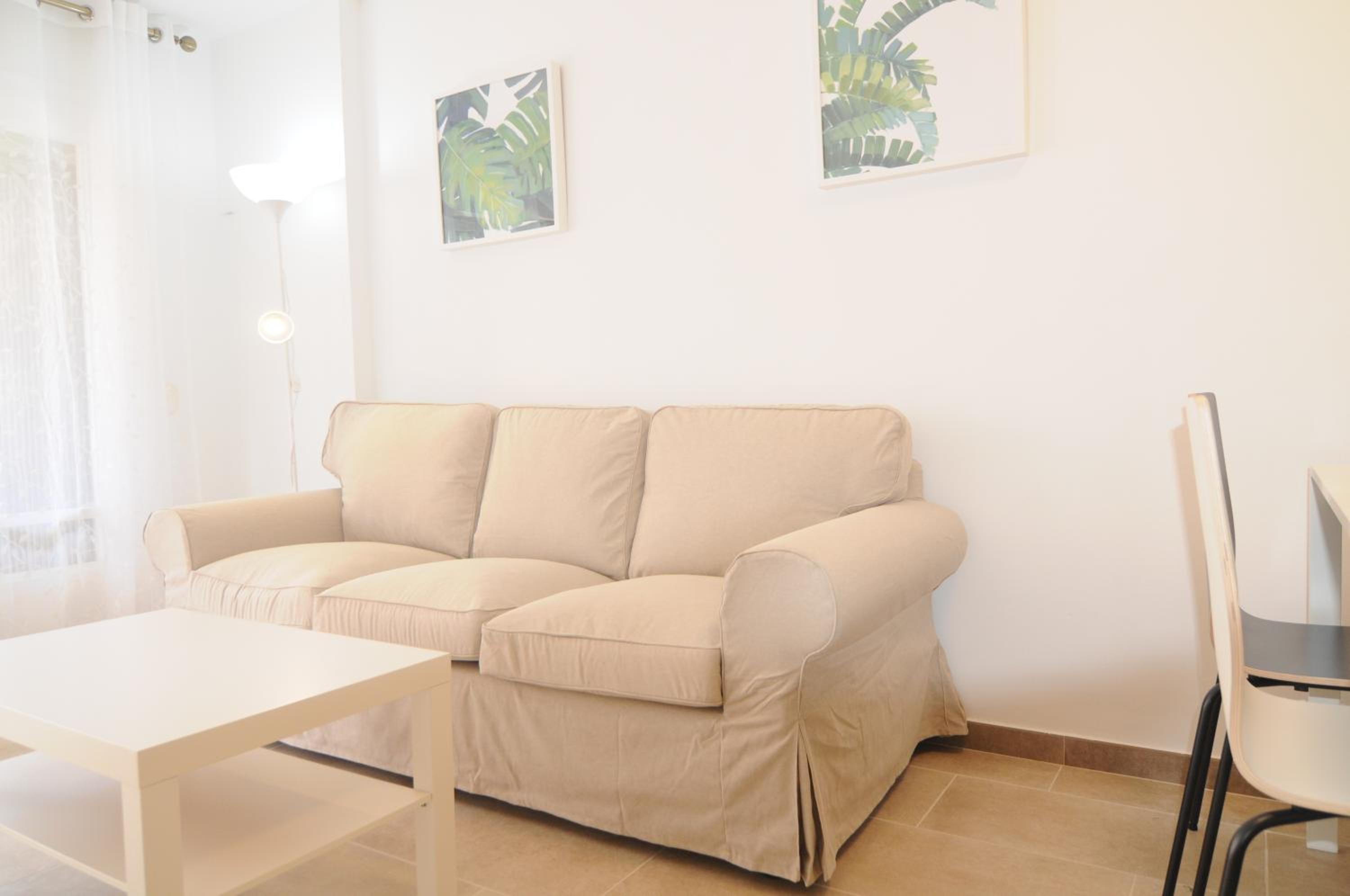 Apartamento con vista a la piscina
