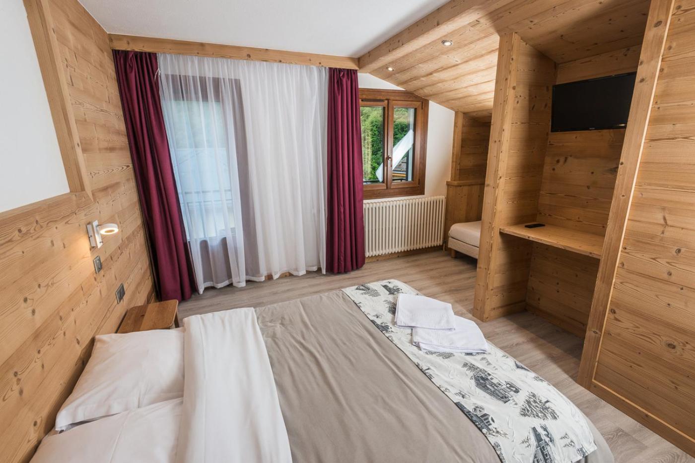 Quadruple Room with Shower photo 1