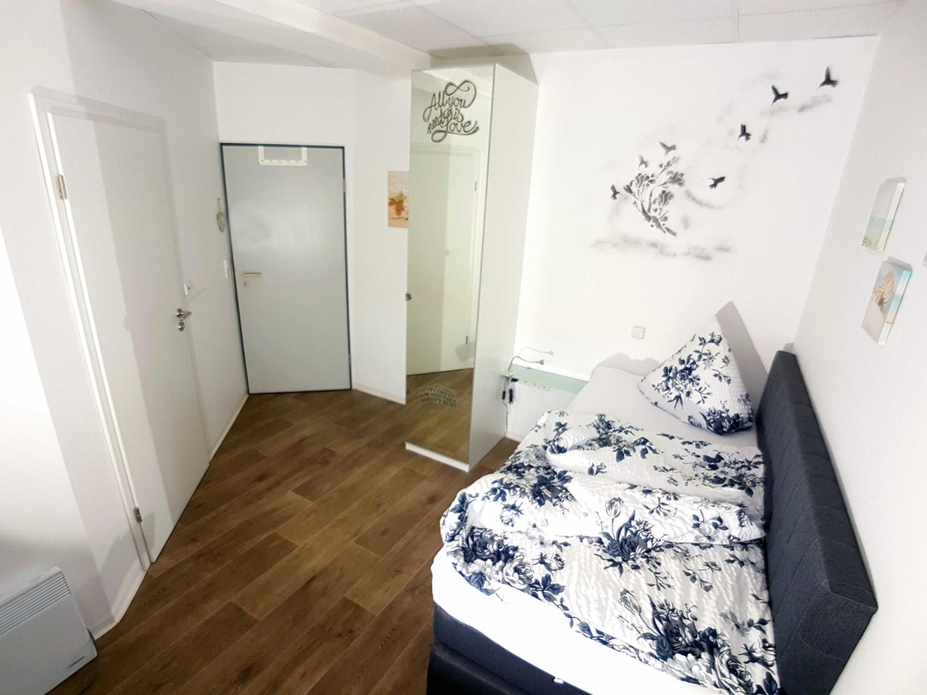 Classic Single Room with Private Bathroom photo 3