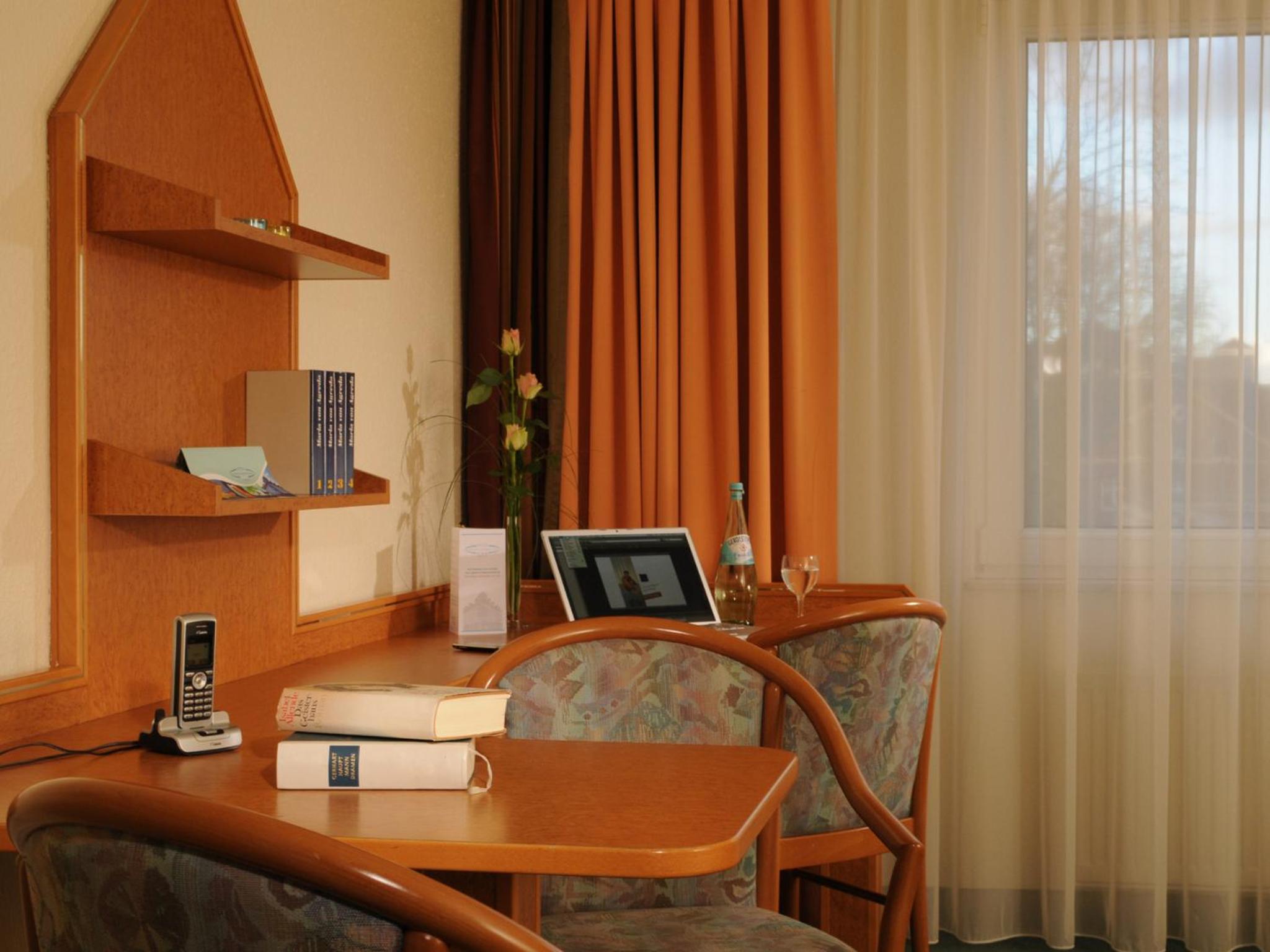 Single Room photo 2