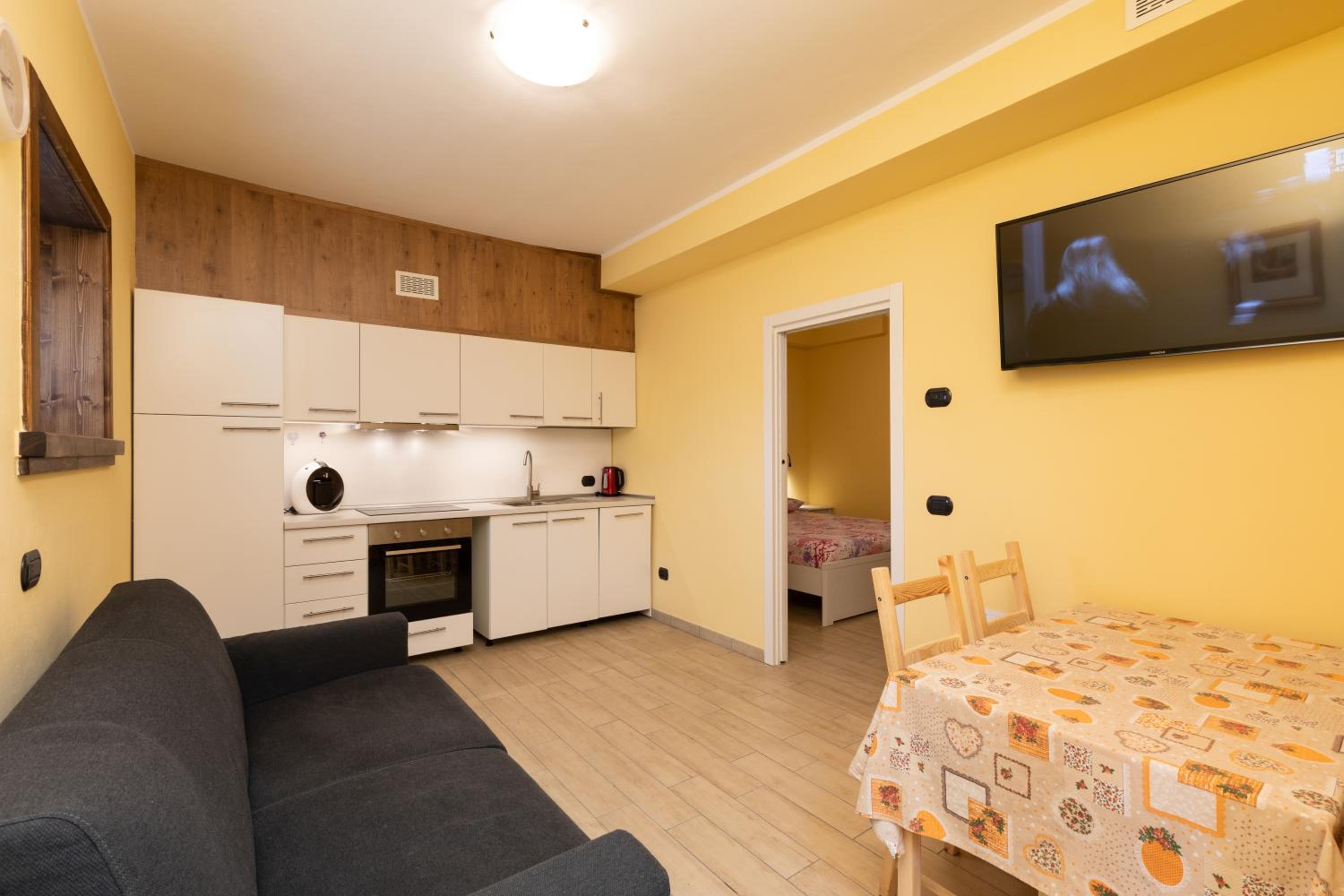 Apartment with Garden View