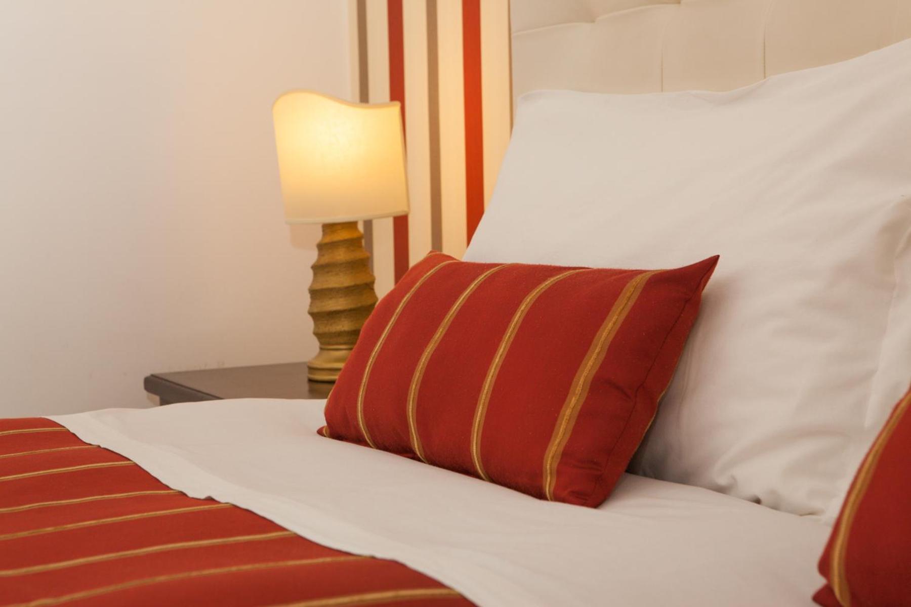 Double or Twin Room photo 3