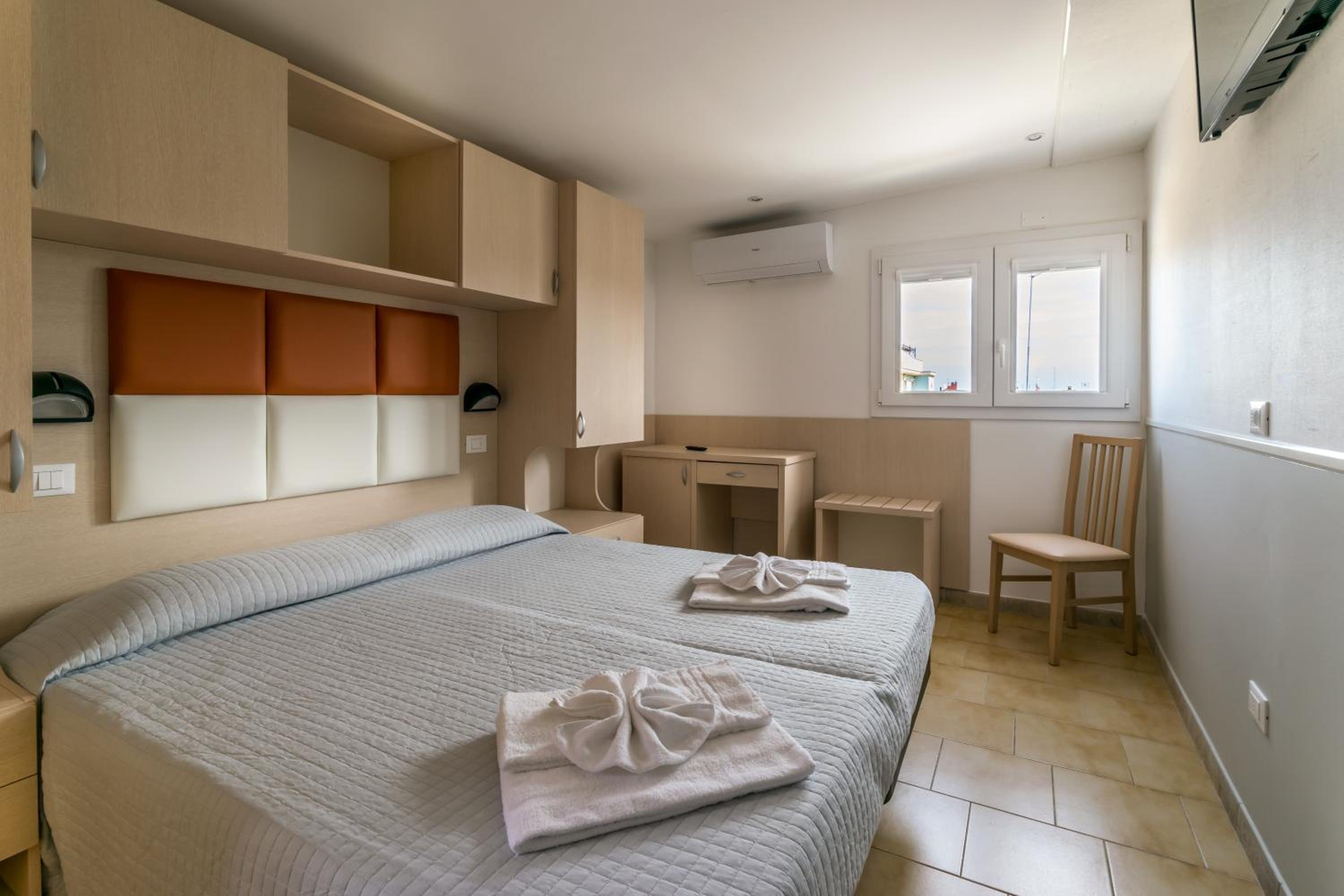 Double or Twin Room - Photo 1