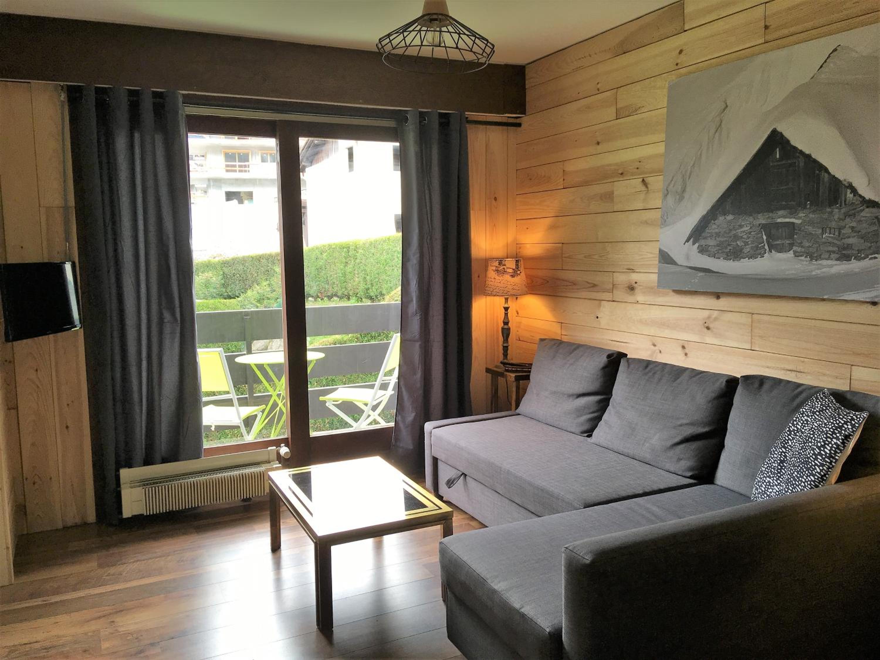 Apartment with Balcony