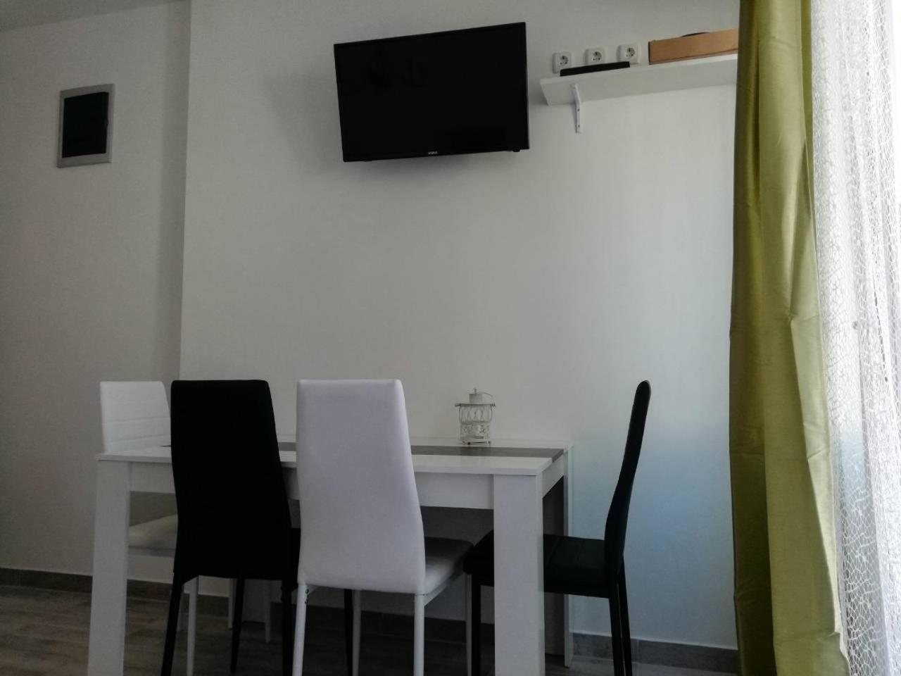 Apartment - Photo 9