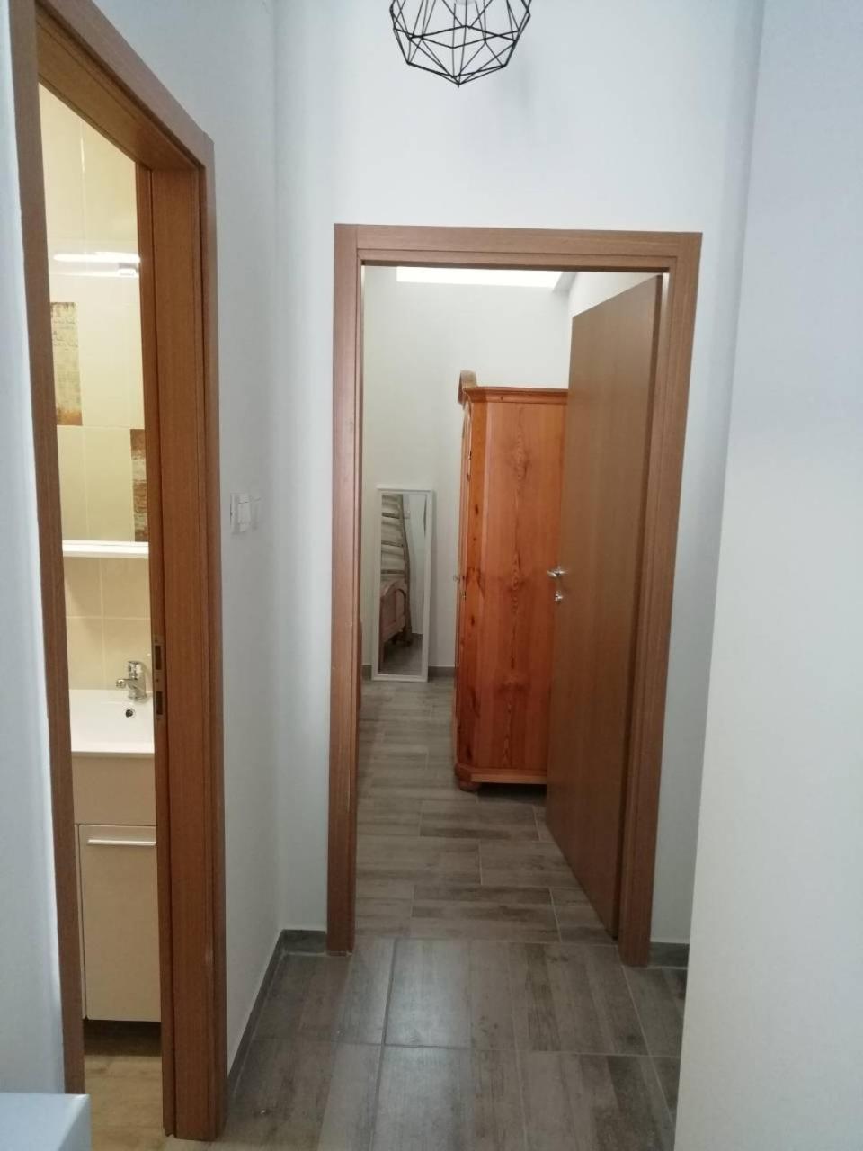 Apartment - Photo 4