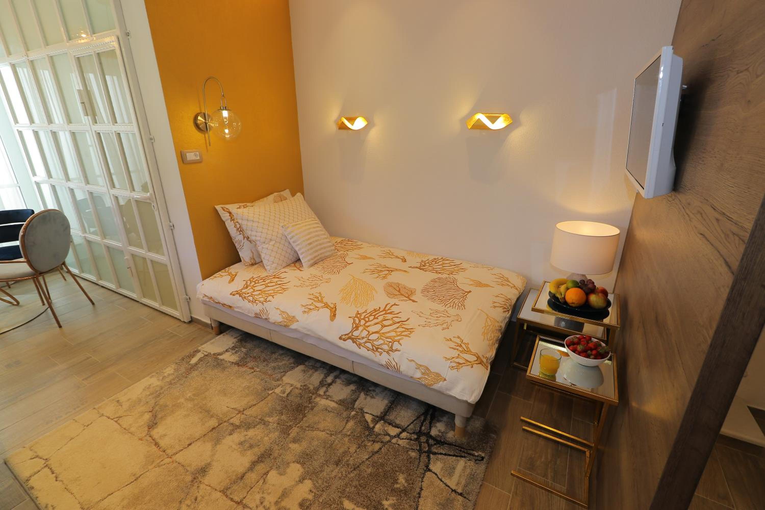 Apartment with Terrace photo 1