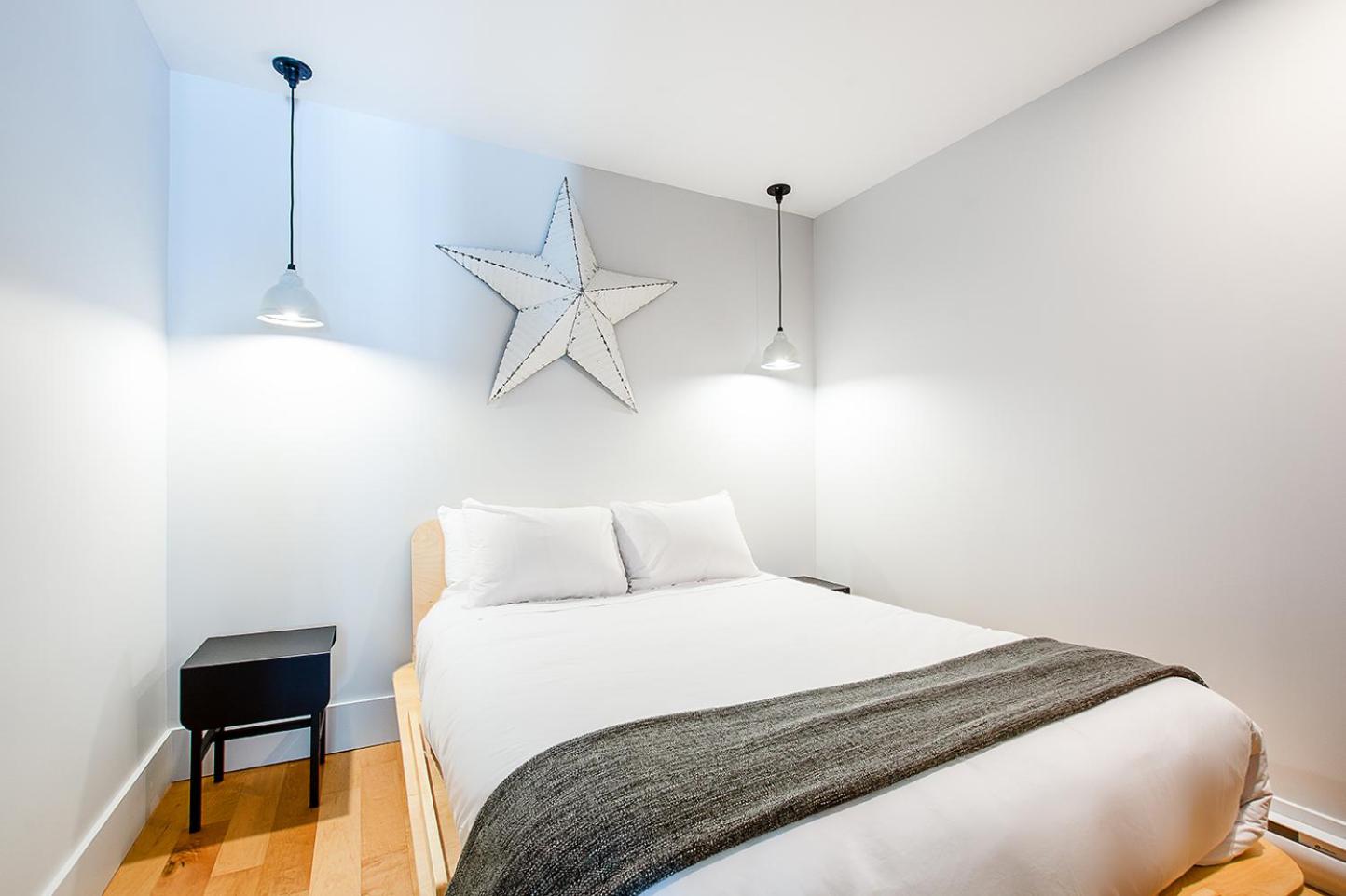 Three-Bedroom Apartment - SP302 with Castle View
