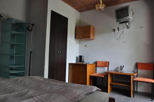 Small Double Room photo 2
