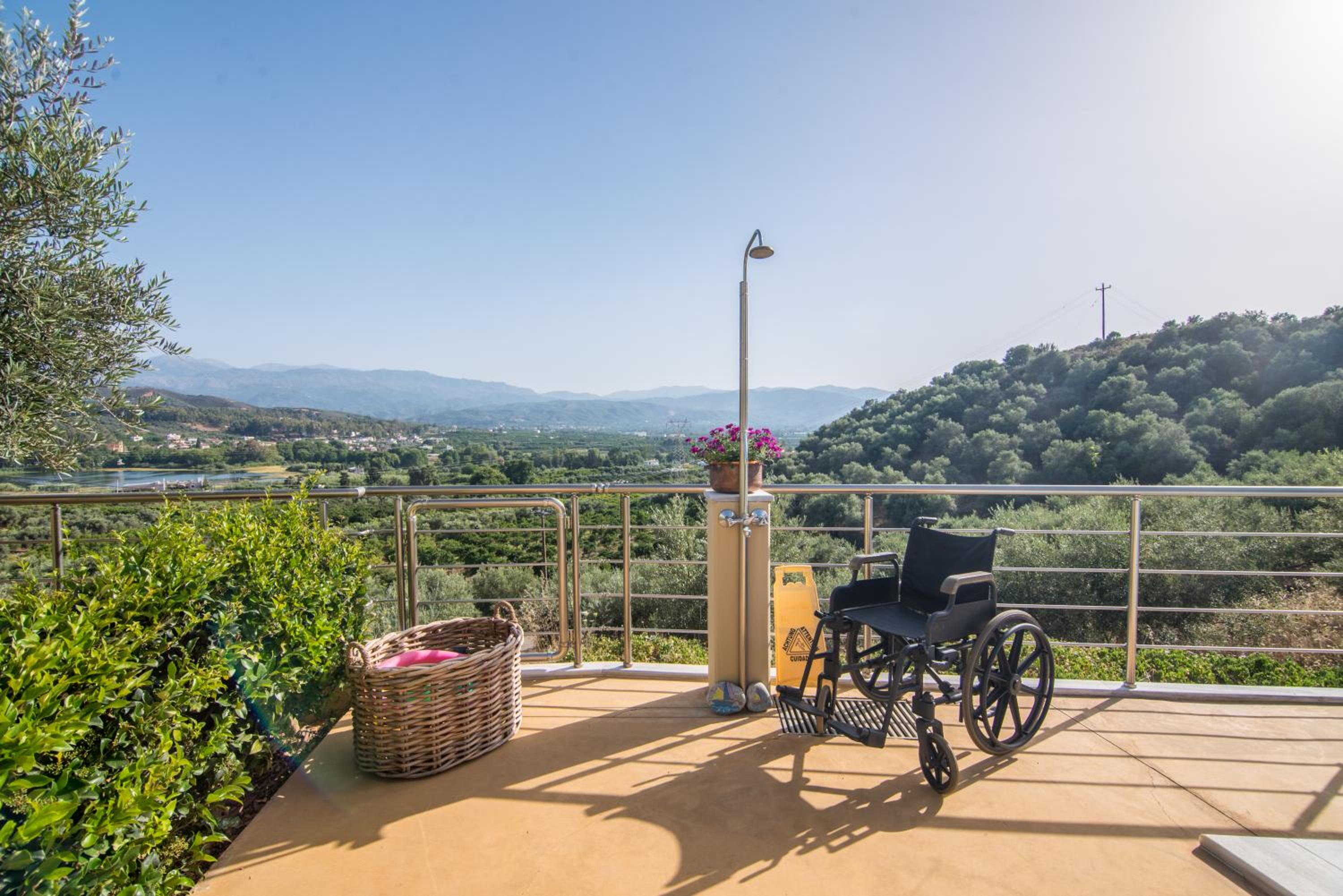 Aksos Suites Accessible Accommodation, Photo 28