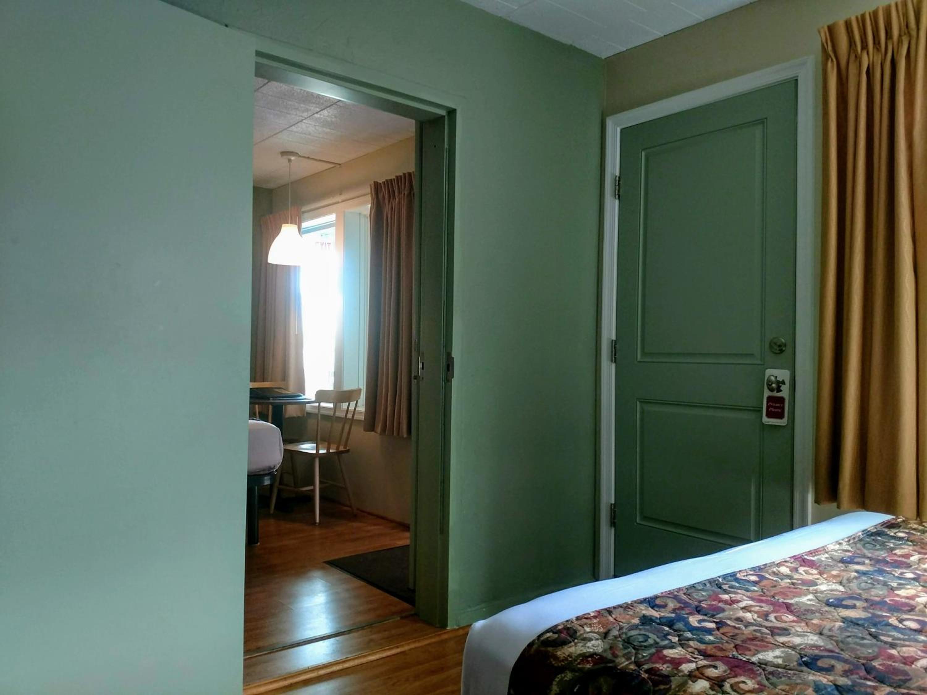 Family Room photo 2
