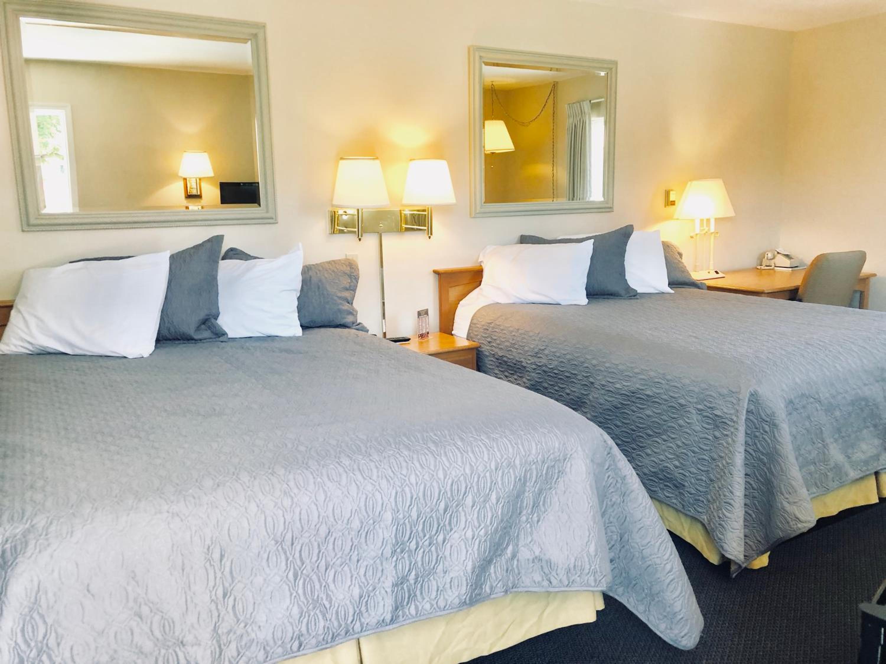 Deluxe Triple Room - Photo 8