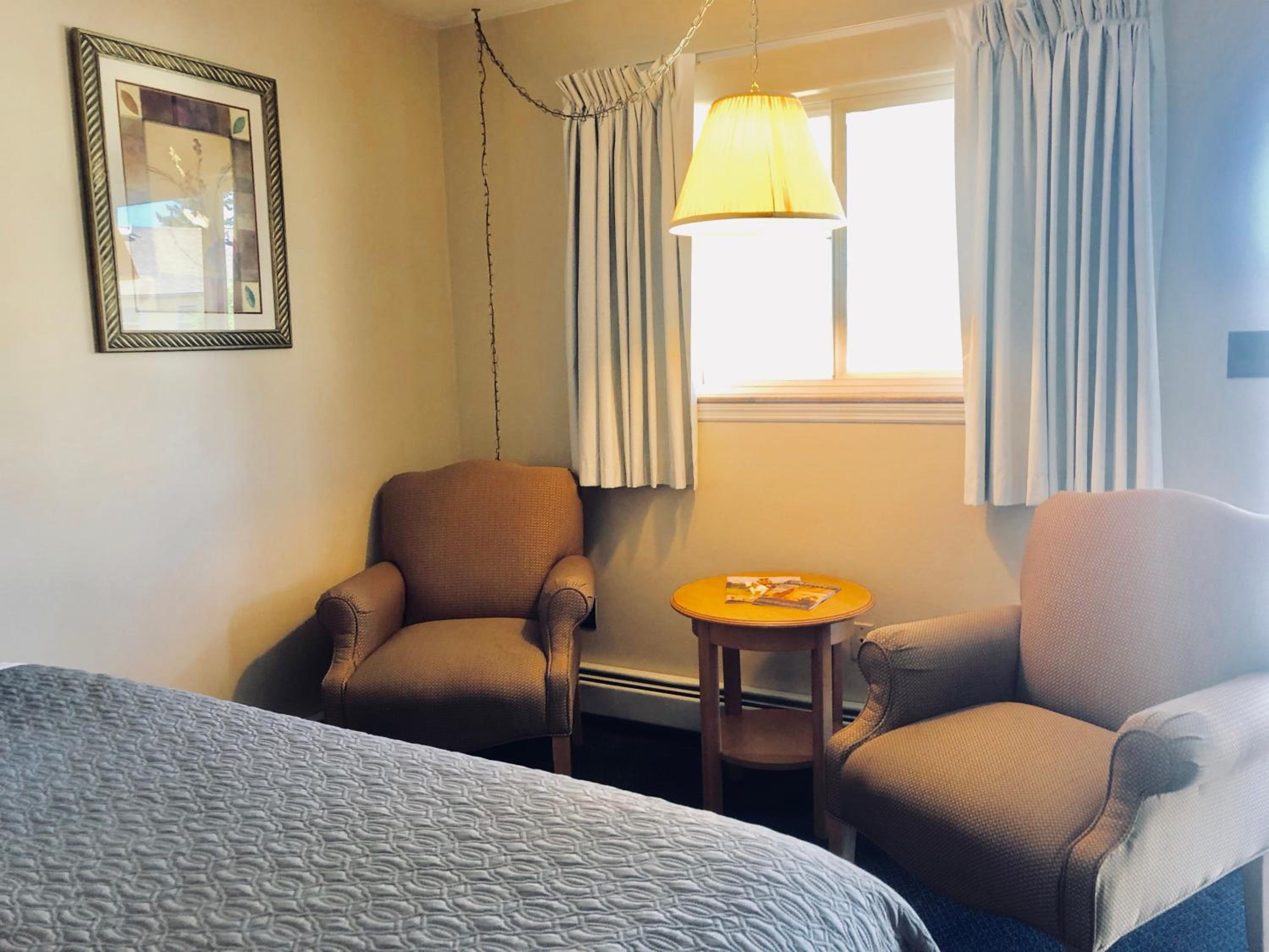 Double Room with Two Double Beds - Photo 21