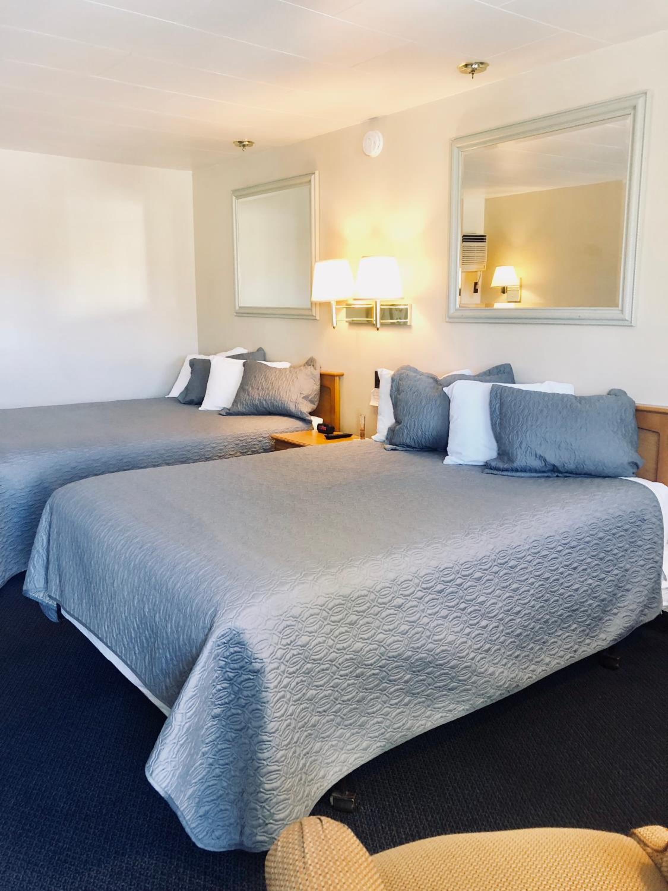 Double Room with Two Double Beds - Photo 1