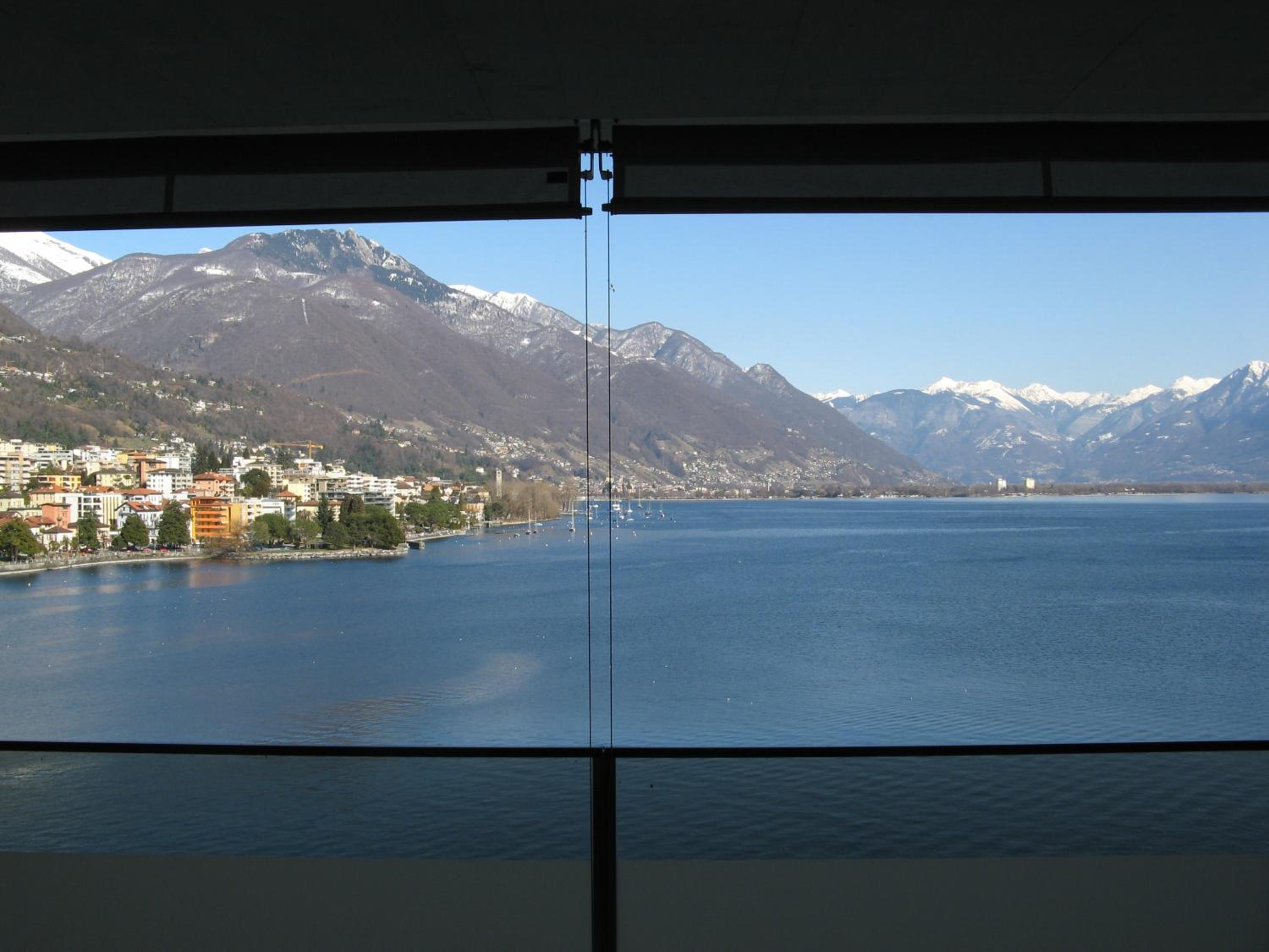 Top Floor Penthouse Suite with Lake View