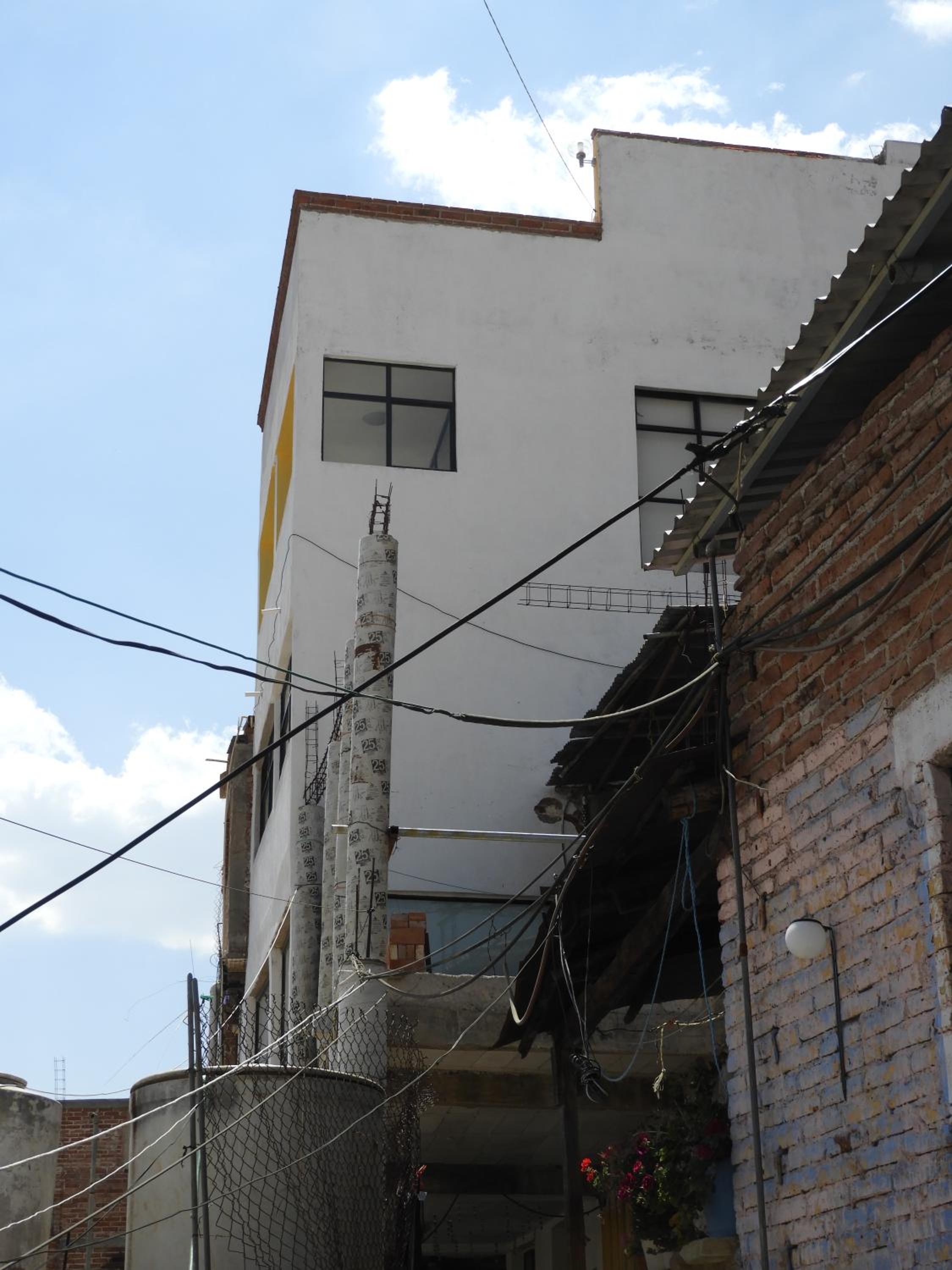 Suite with City View - Photo 23