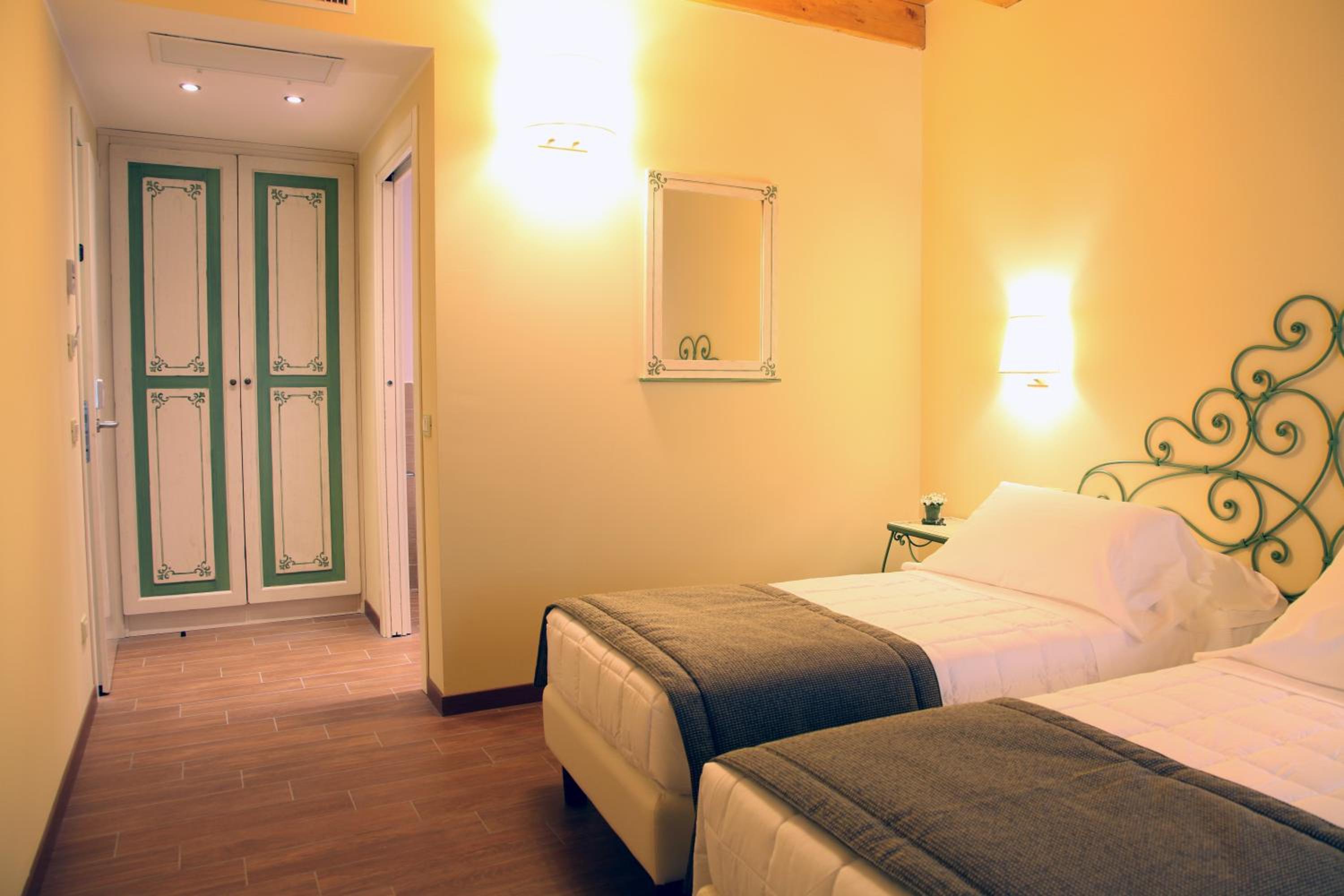 Quarto Duplo