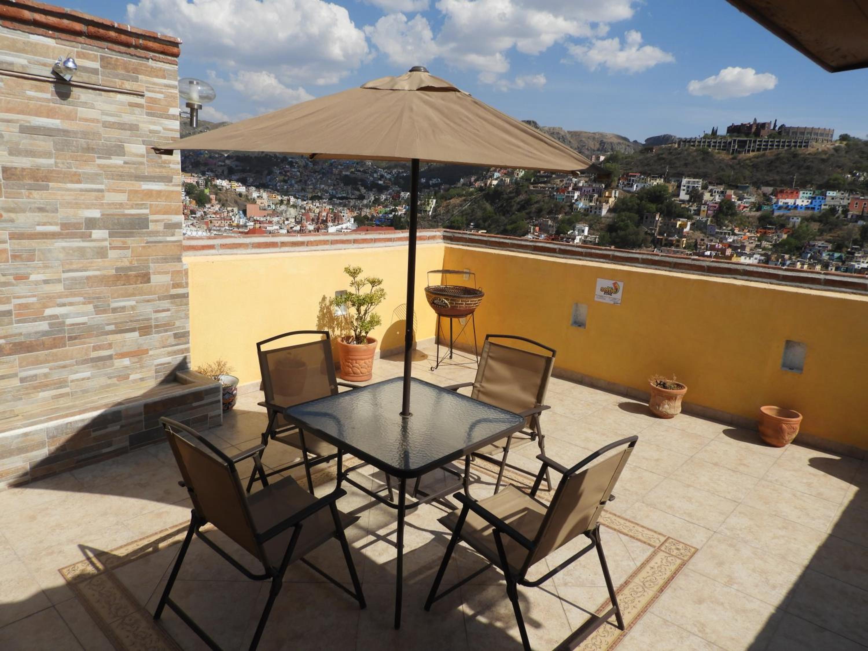 Suite with City View - Photo 25