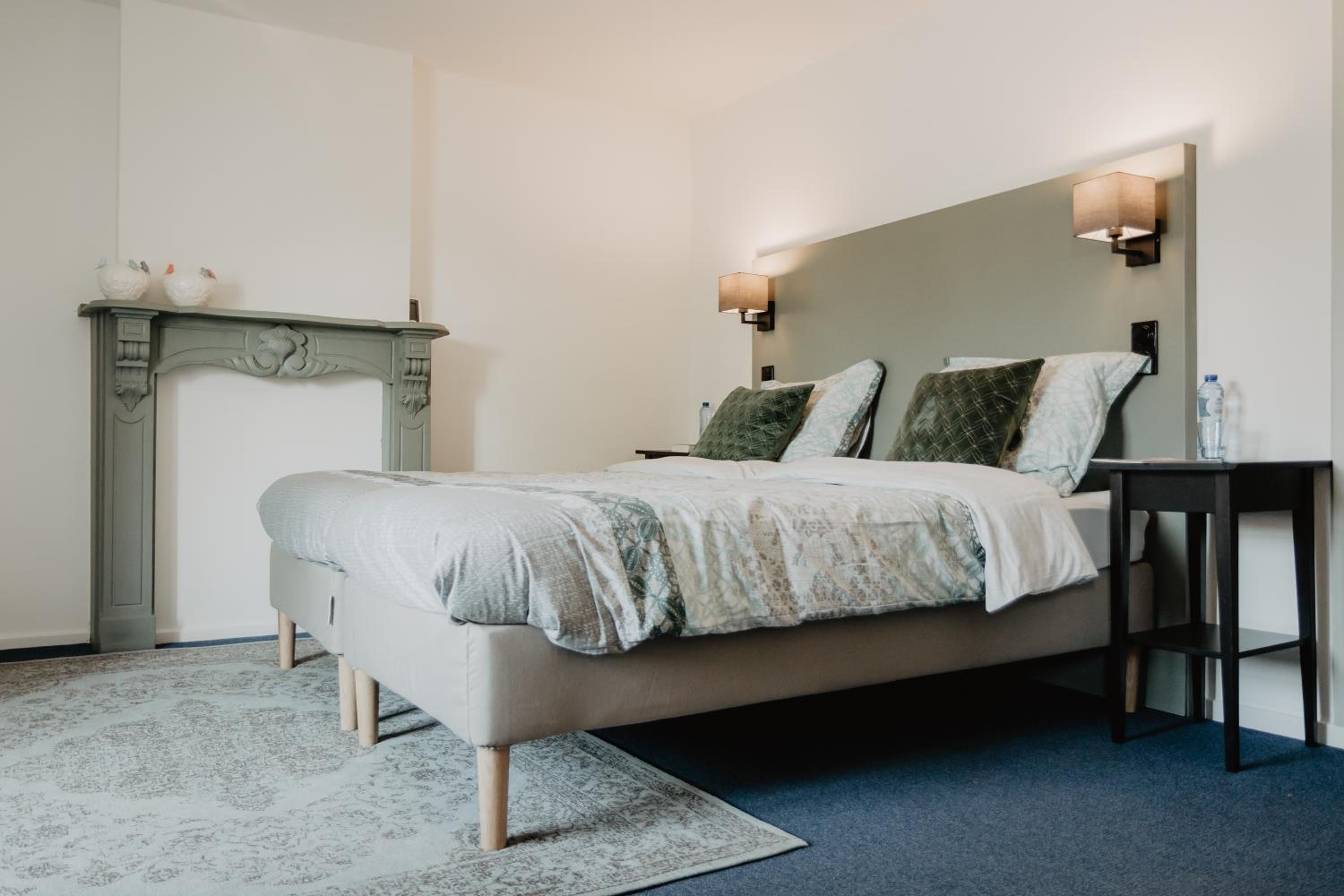 Large Double or Twin Room