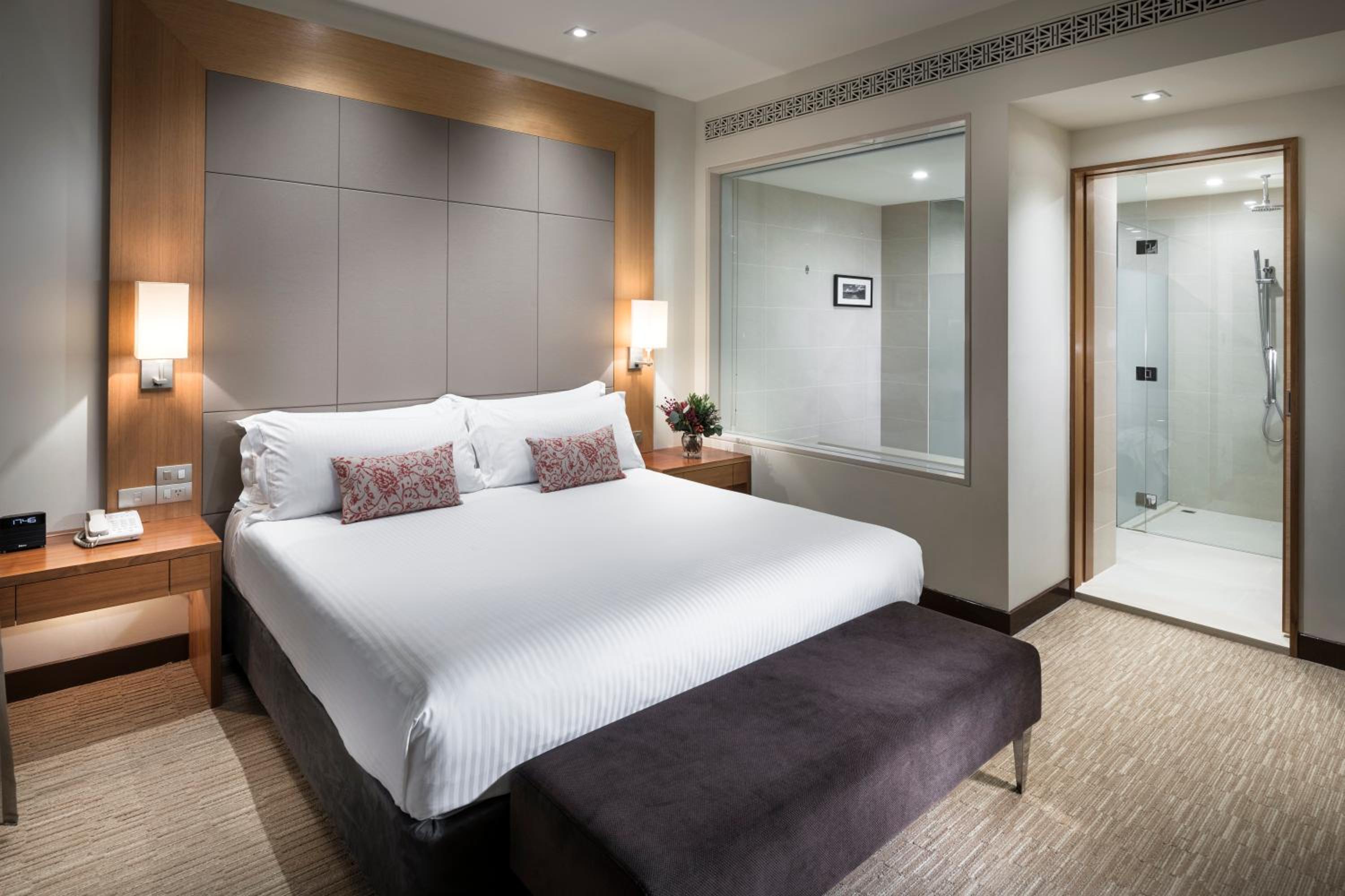 Pacific Club Suite - Photo 1