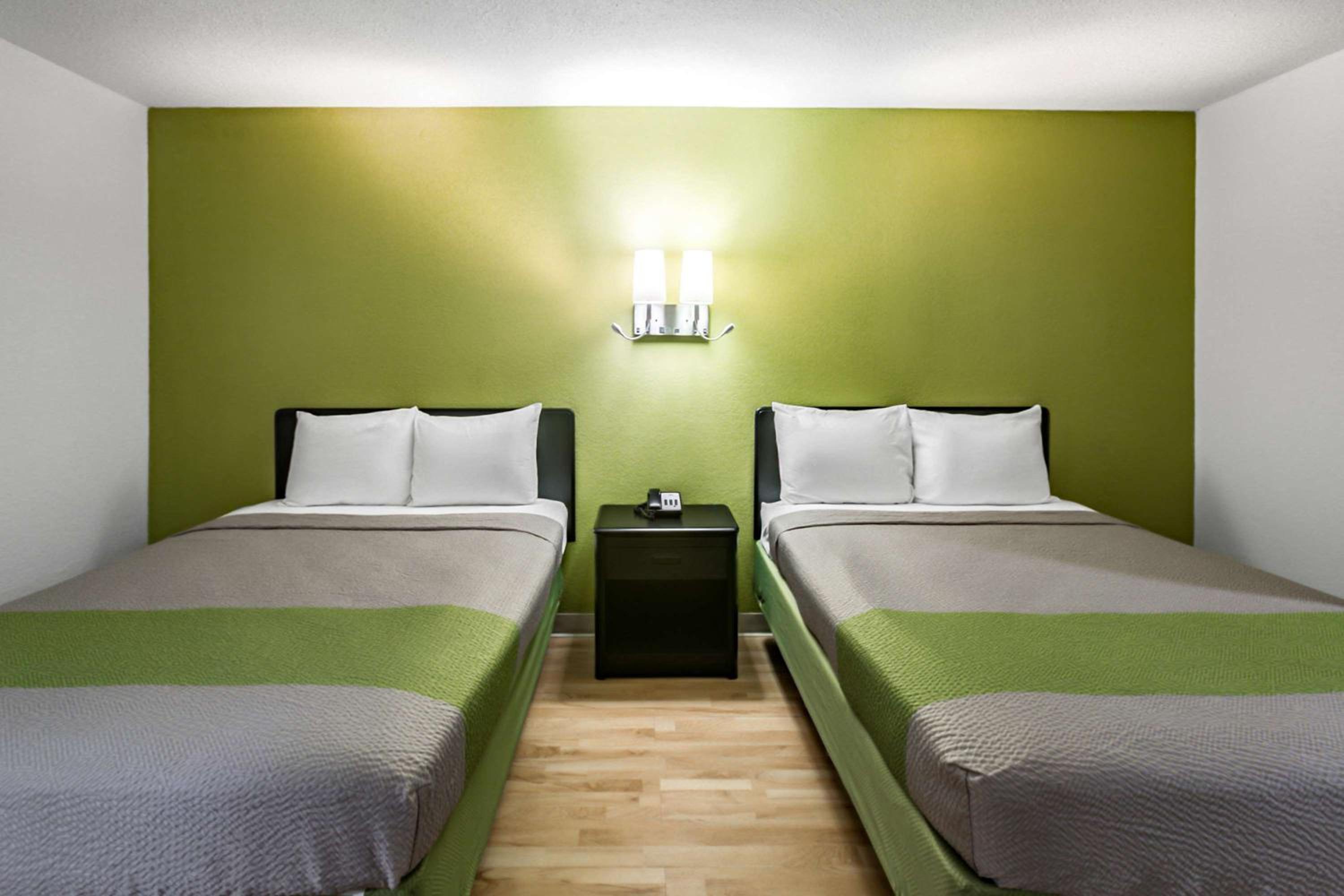 Quadruple Room - Disability Access - Non-Smoking photo 1