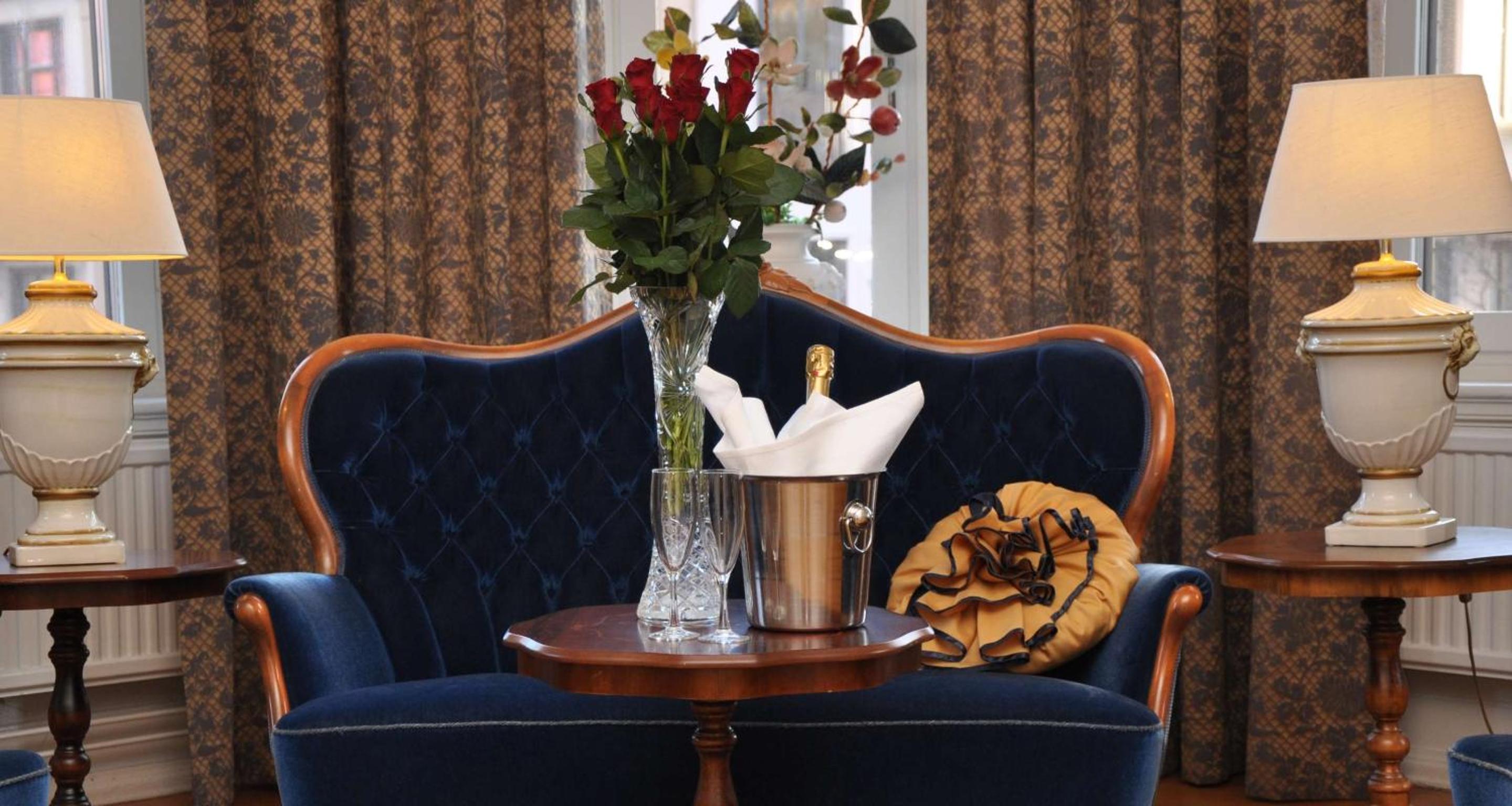King Suite - Photo 8