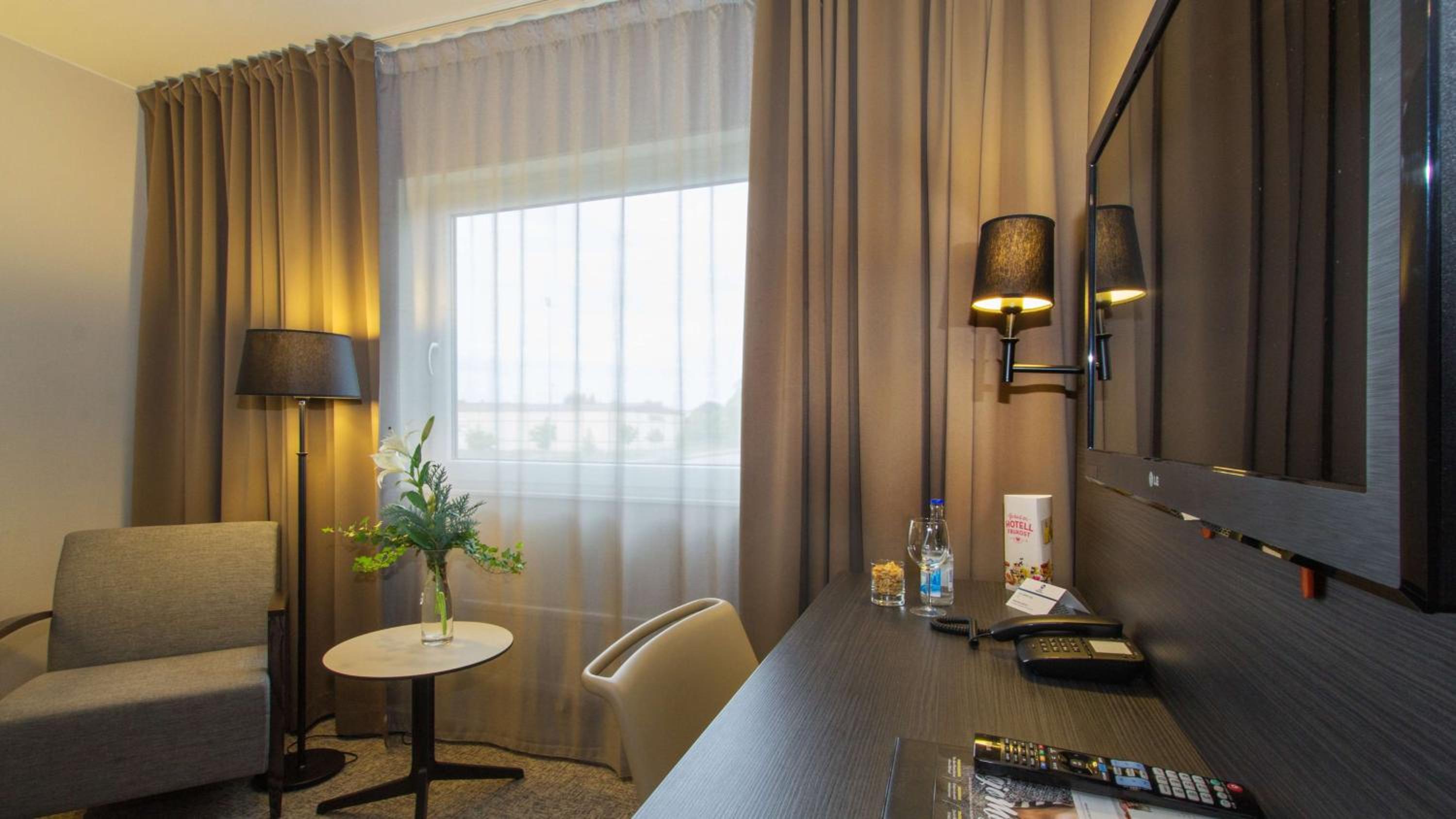 Business Single Room - Photo 6