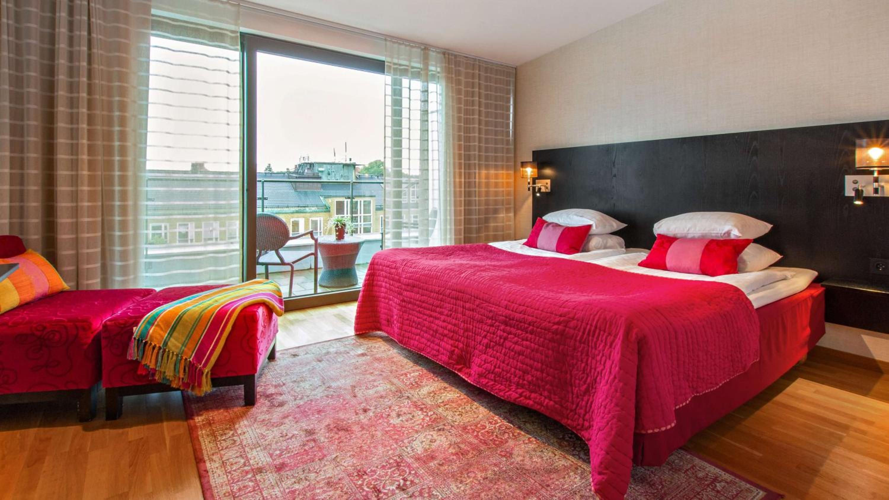 Executive Double Room with Terrace and City View - Photo 6