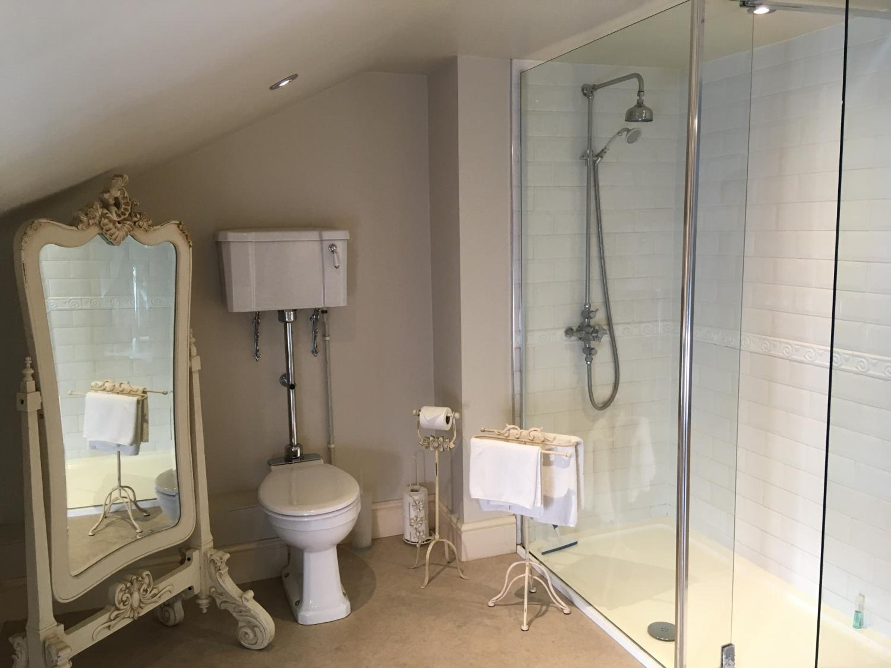 Luxury Double Room With Bath And Shower photo 3