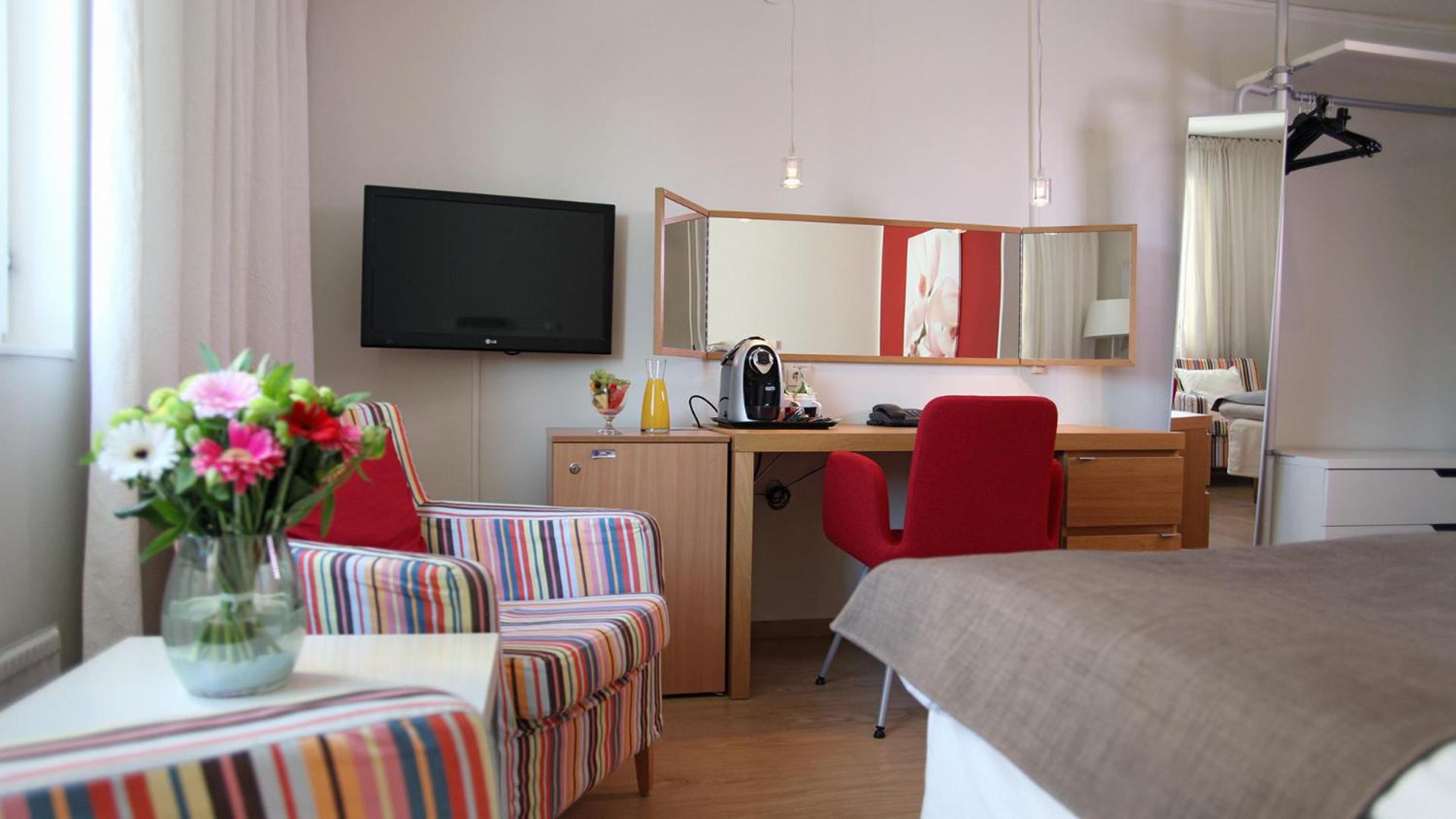 Double Room - Photo 2