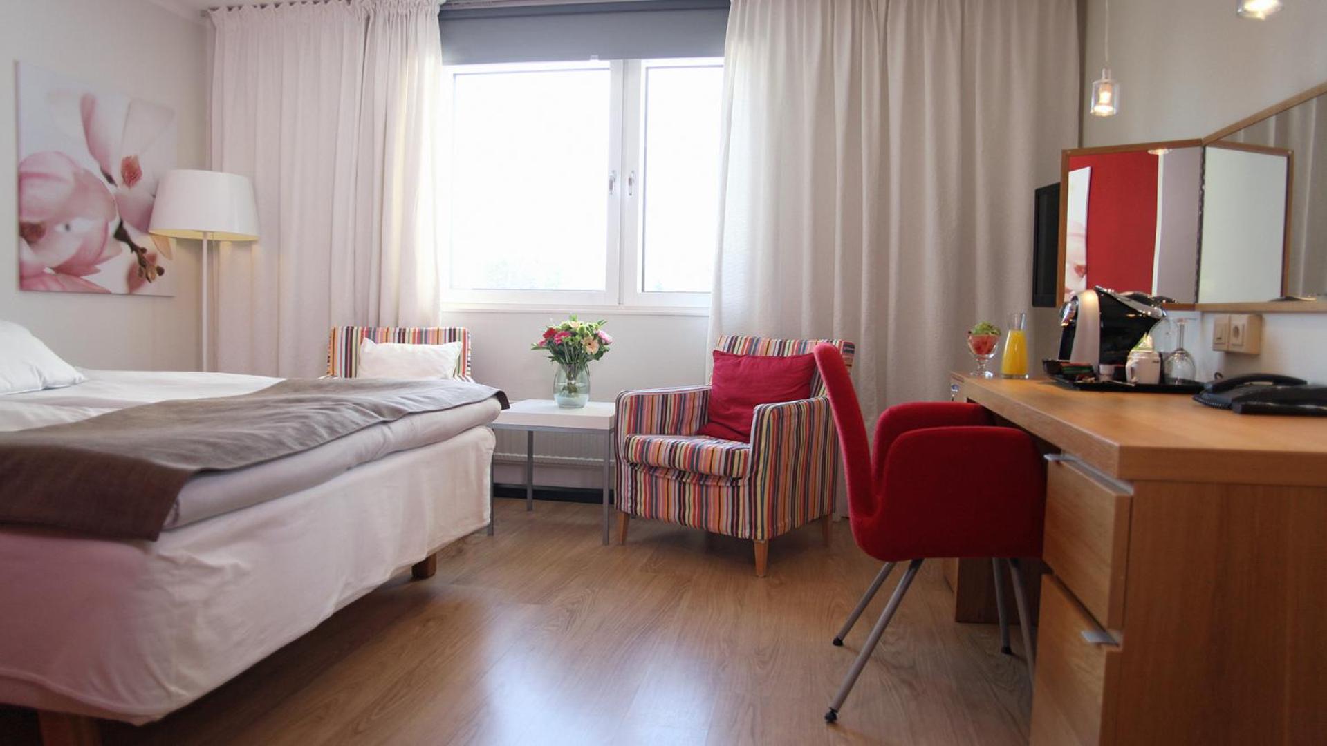 Double Room - Photo 6