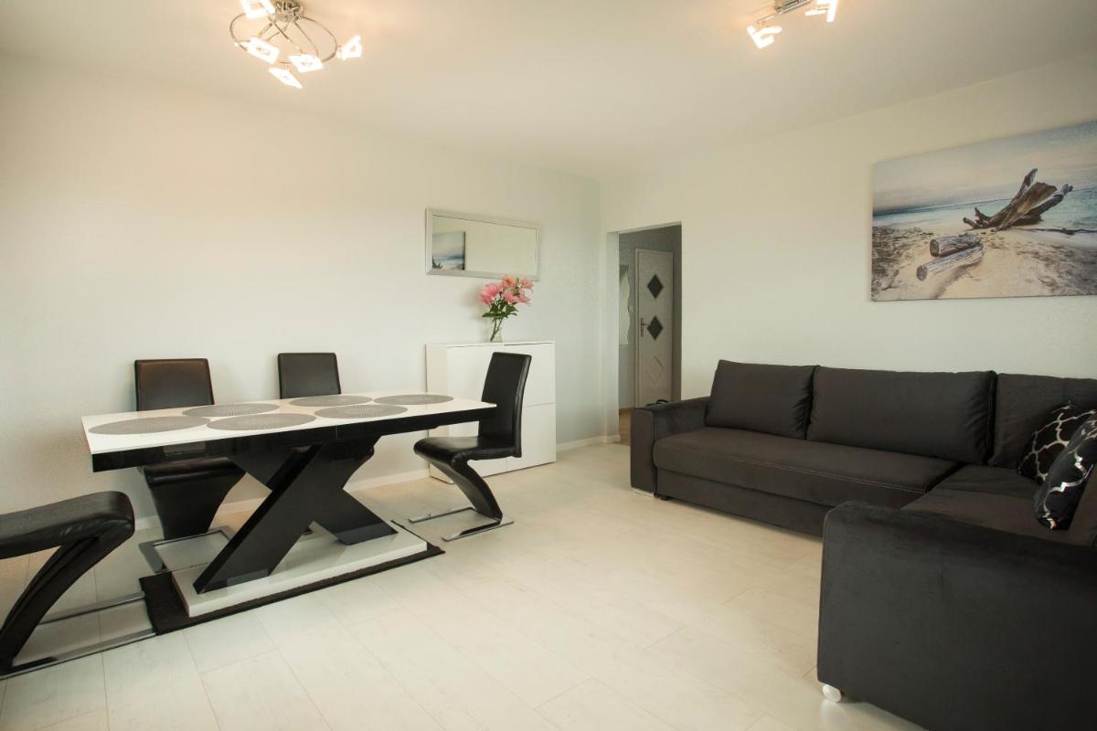 Apartment photo 3
