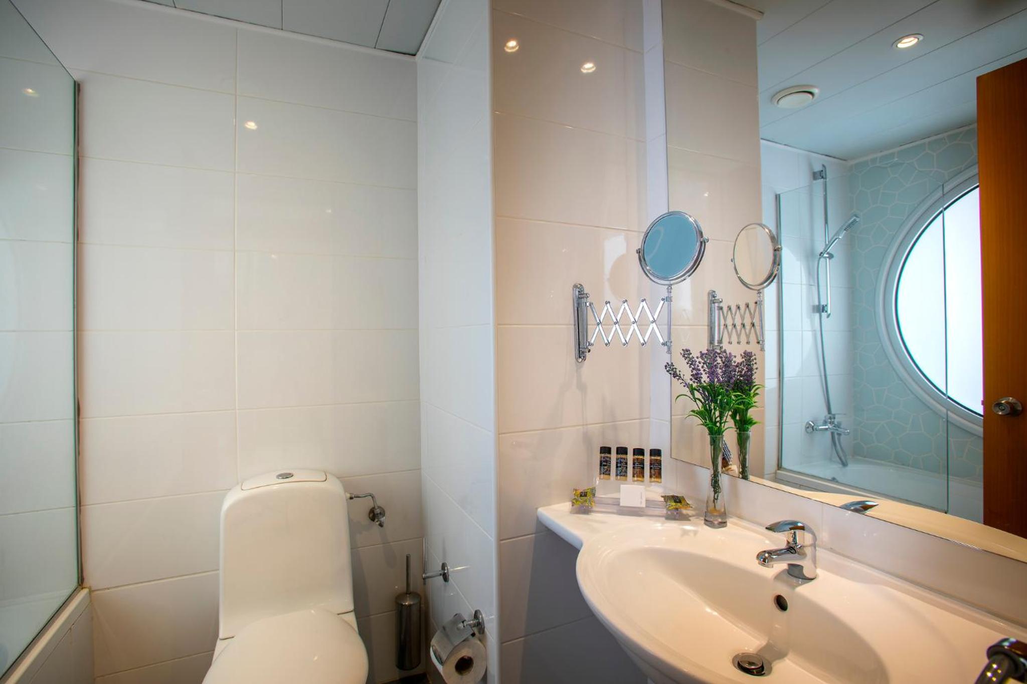 Family Room with Side Sea View