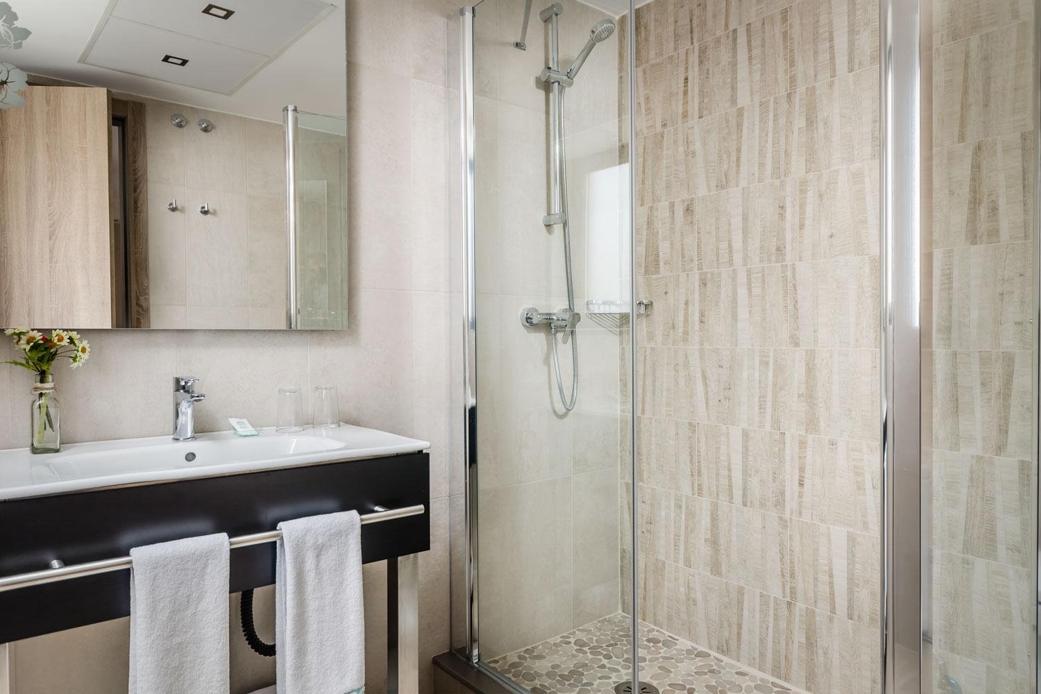 Triple Room - Photo 10
