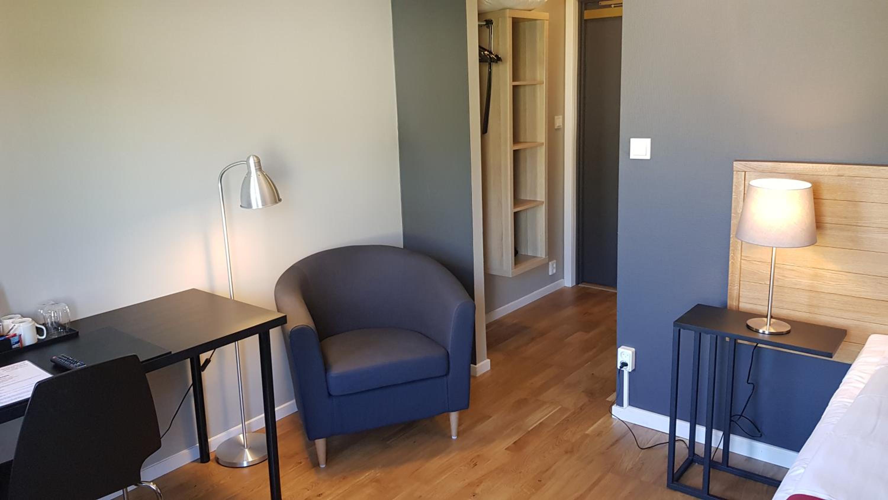 Double Room - Photo 2
