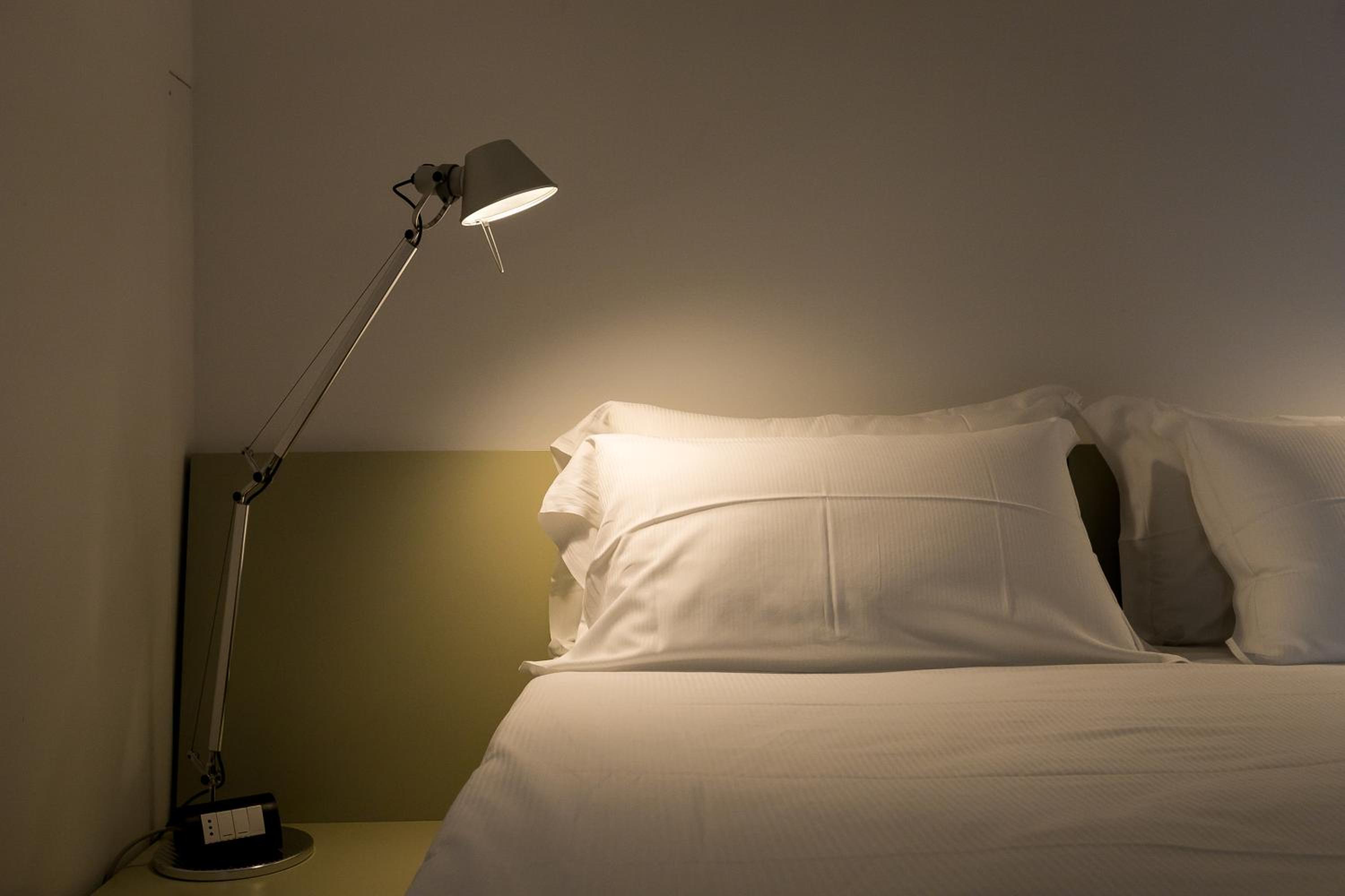 Junior Suite with Balcony - Photo 15
