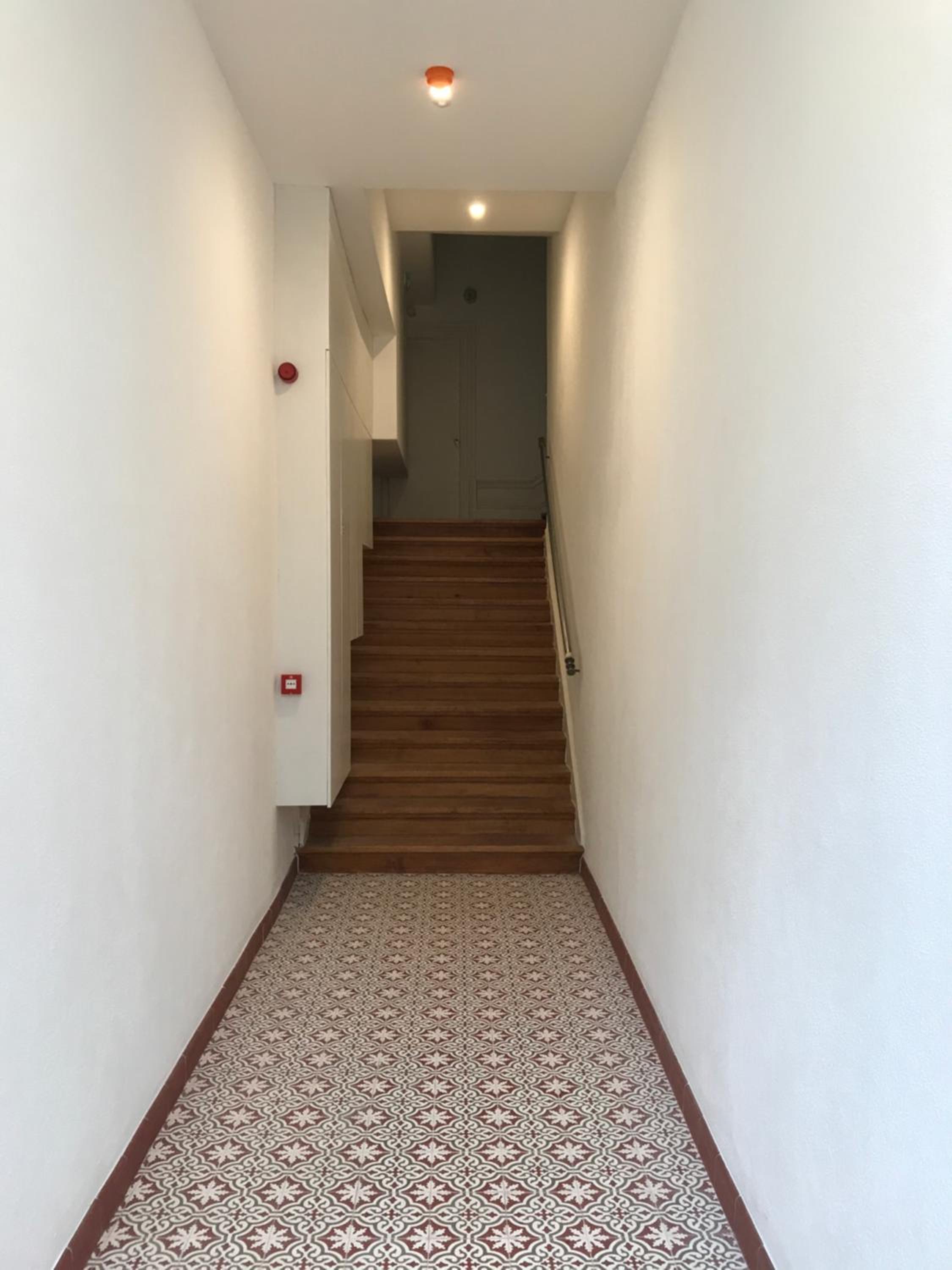 Studio Apartment 1st Floor - Photo 10