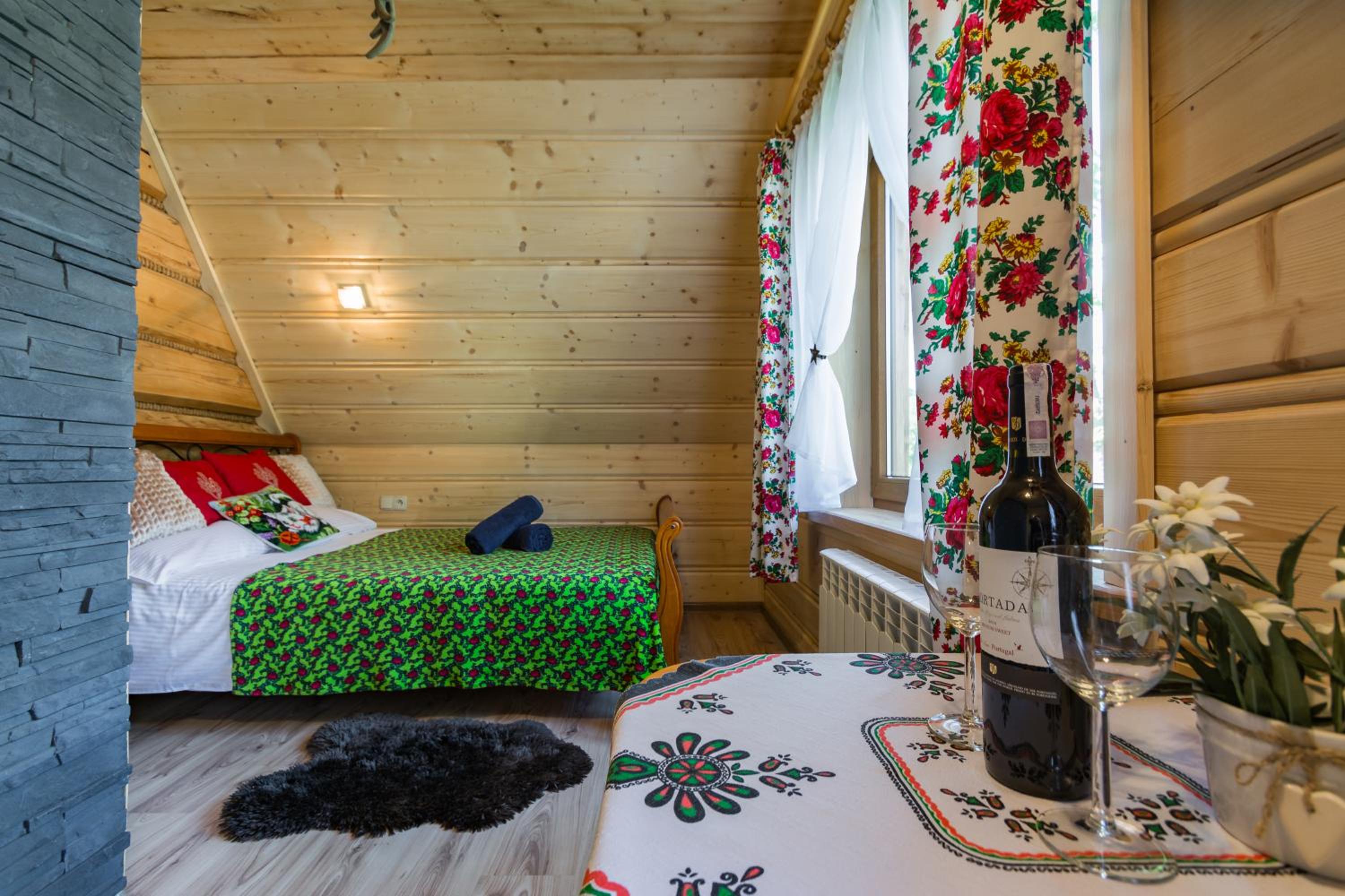 Double Room with Extra Bed - Photo 2