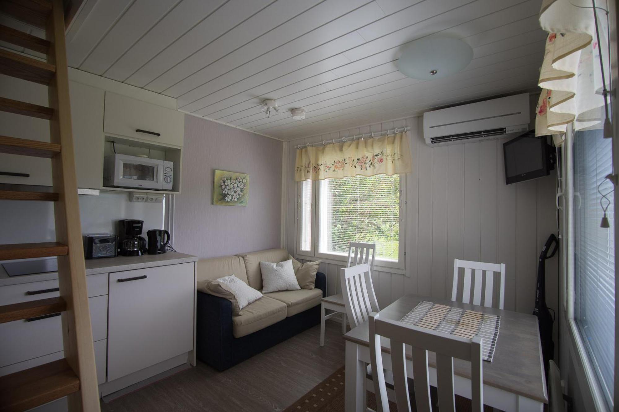 Loft - Photo 1