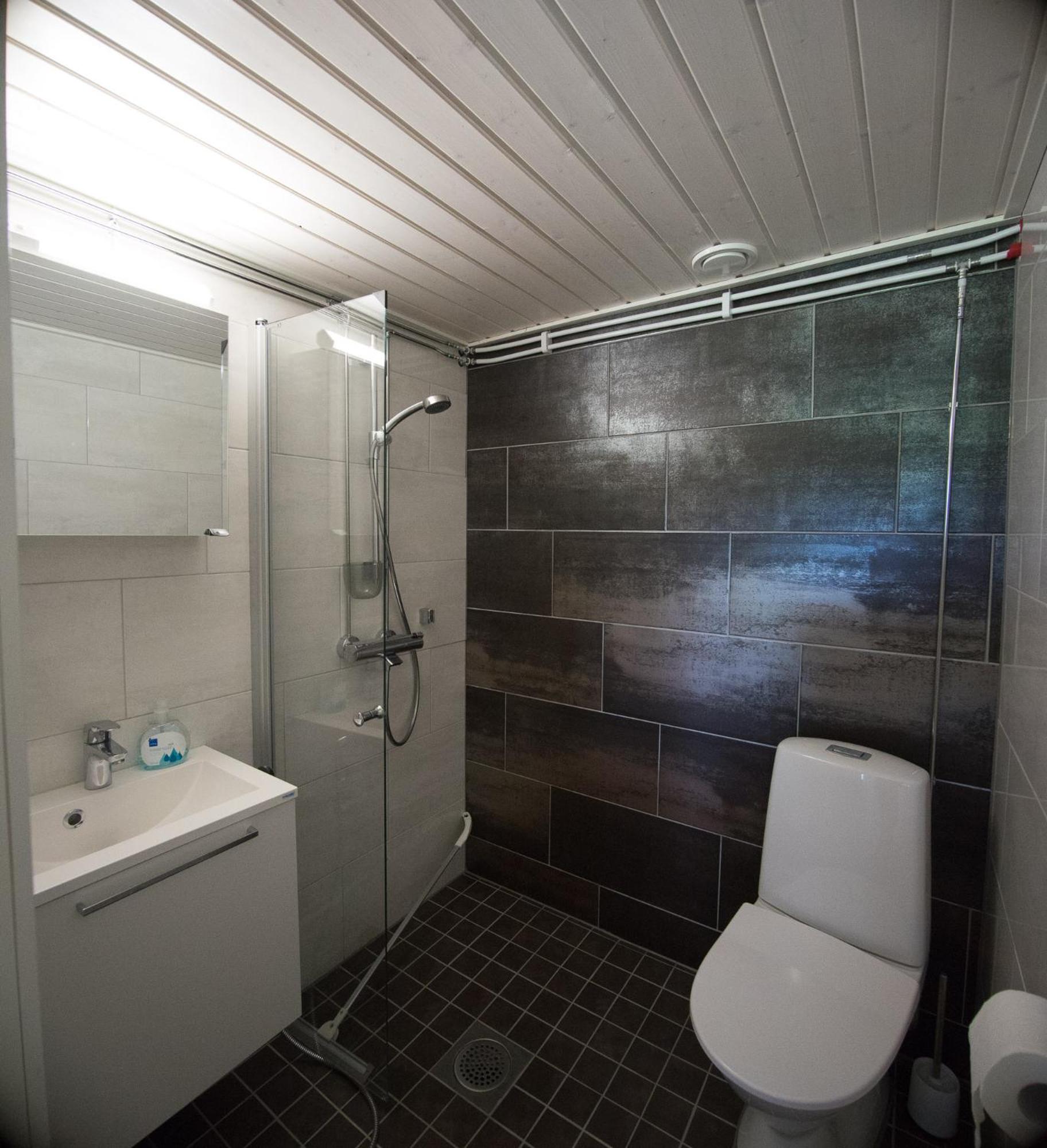 One-Bedroom Apartment - Photo 5