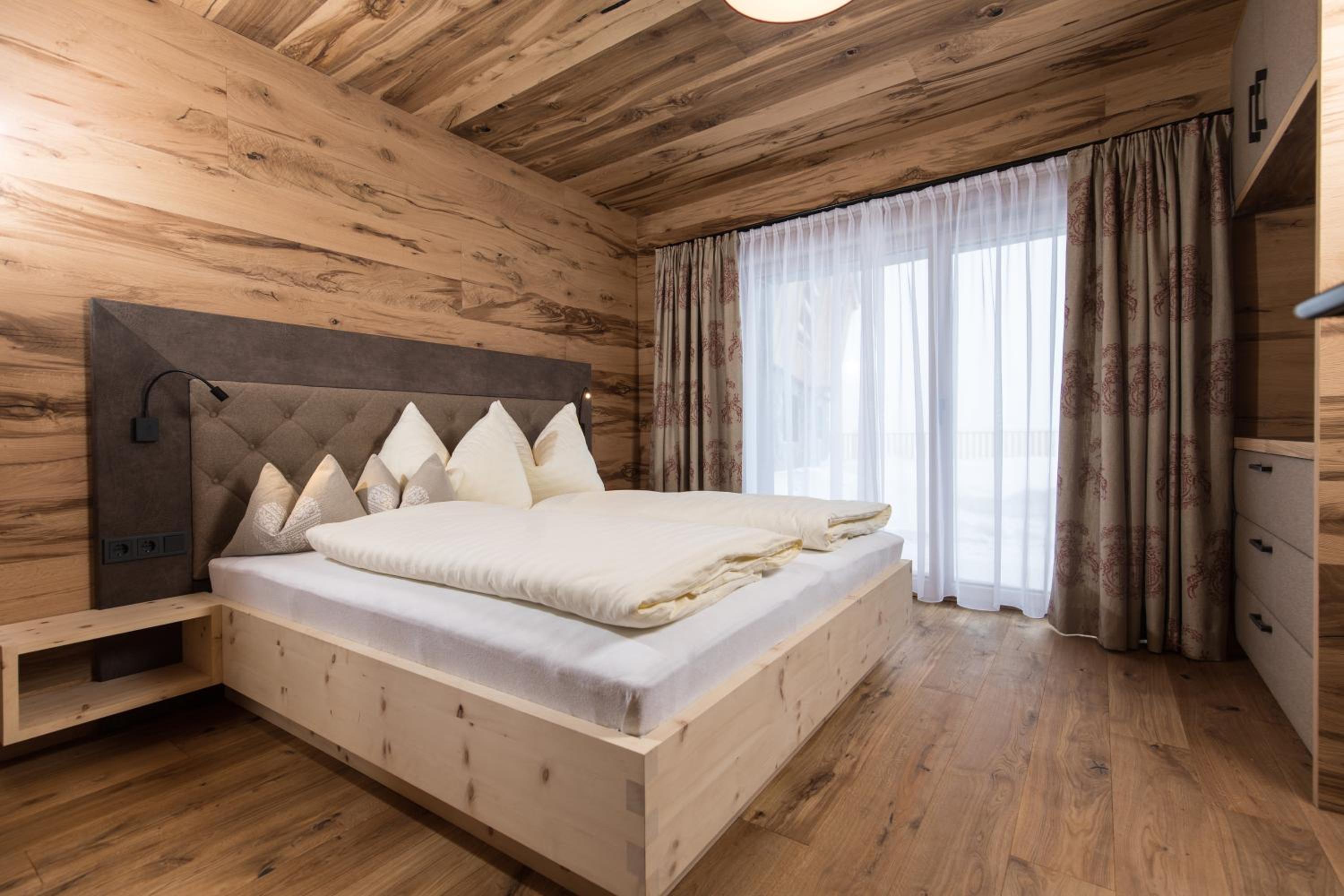 Three-Bedroom Chalet photo 1