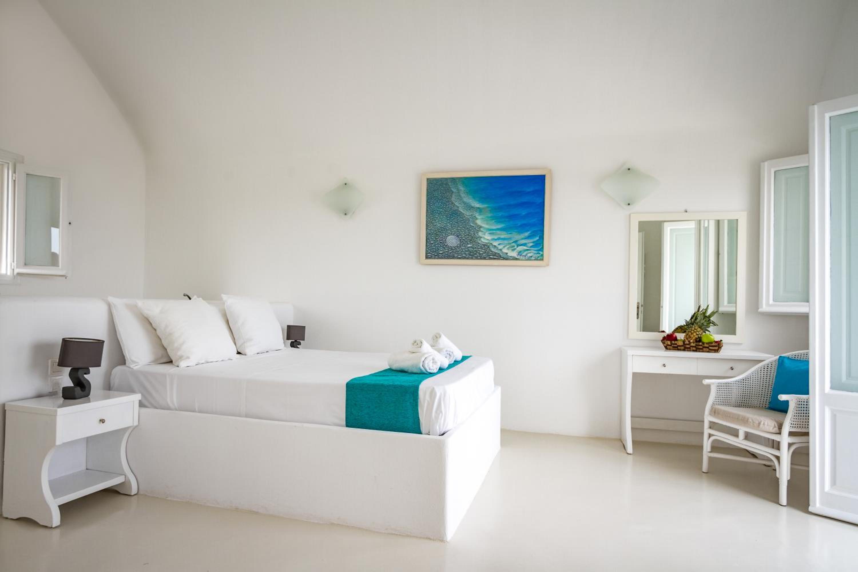 White Suite Panoramic View - Photo 2