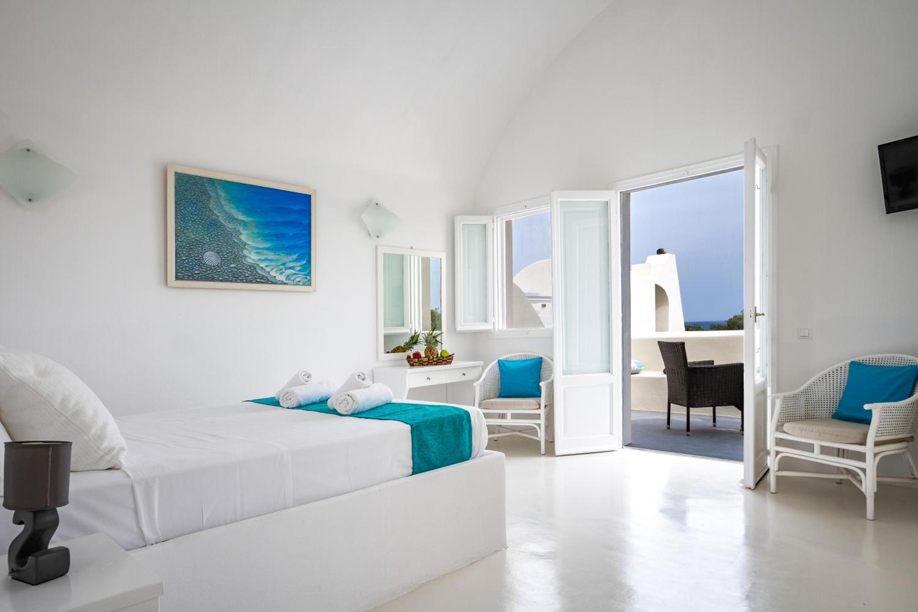 White Suite Panoramic View - Photo 3